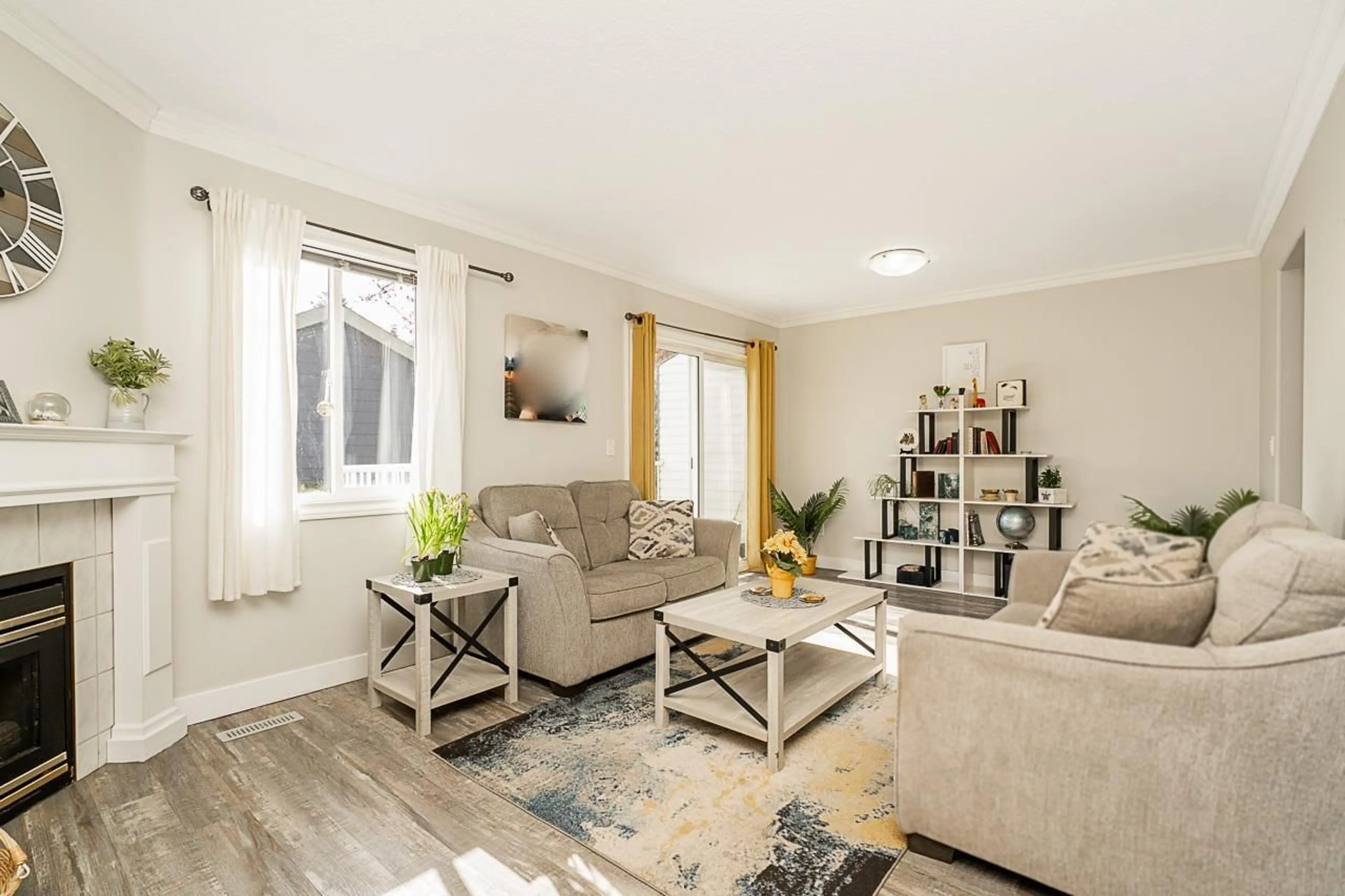 Living room with furniture, unknown for 20 - 45286 WATSON ROAD, Chilliwack British Columbia V2R3J4