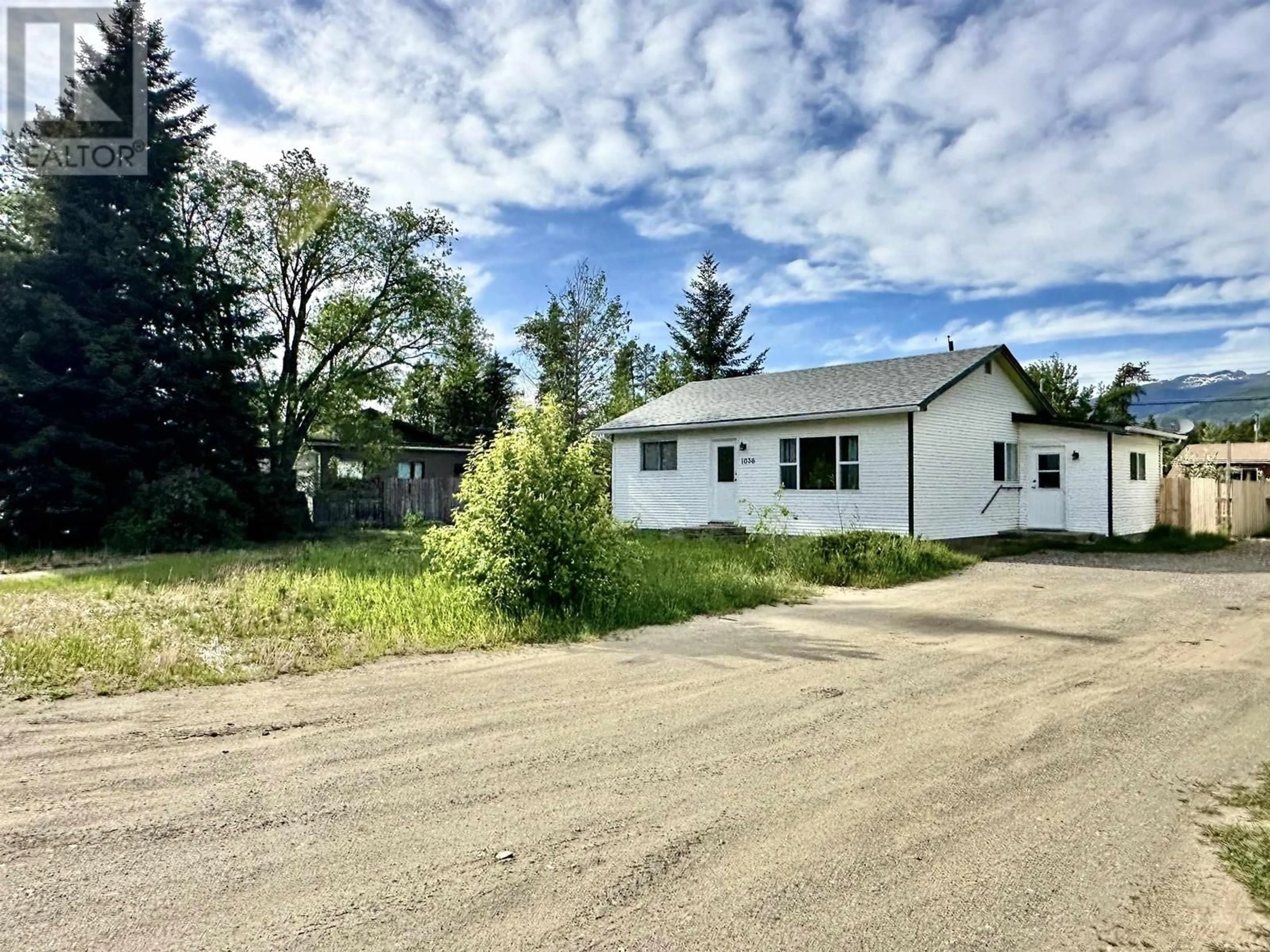 Unknown for 1036 7TH AVENUE, Valemount British Columbia V0E2Z0