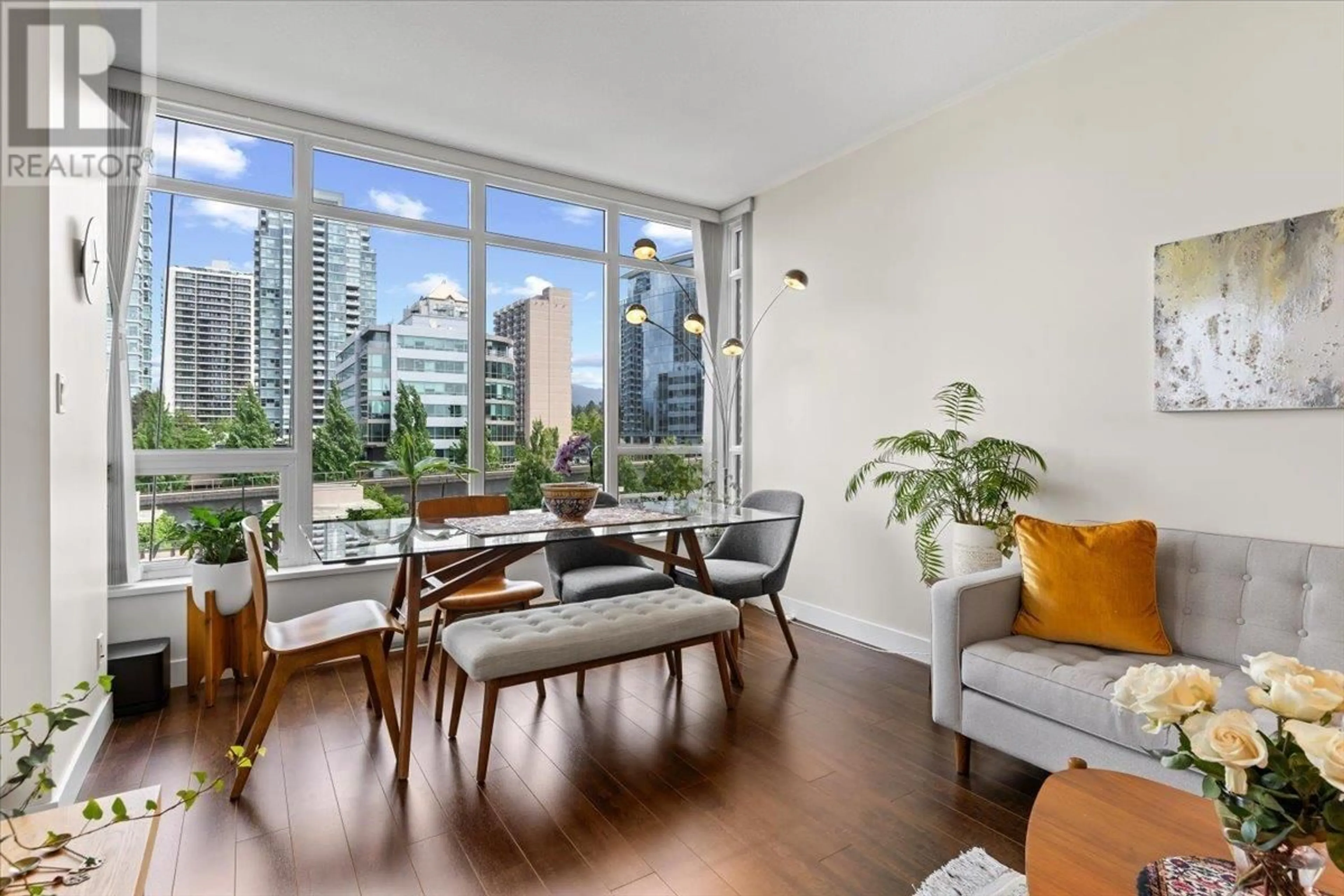 Living room with furniture, unknown for 607 - 2077 ROSSER AVENUE, Burnaby British Columbia V5C0G6