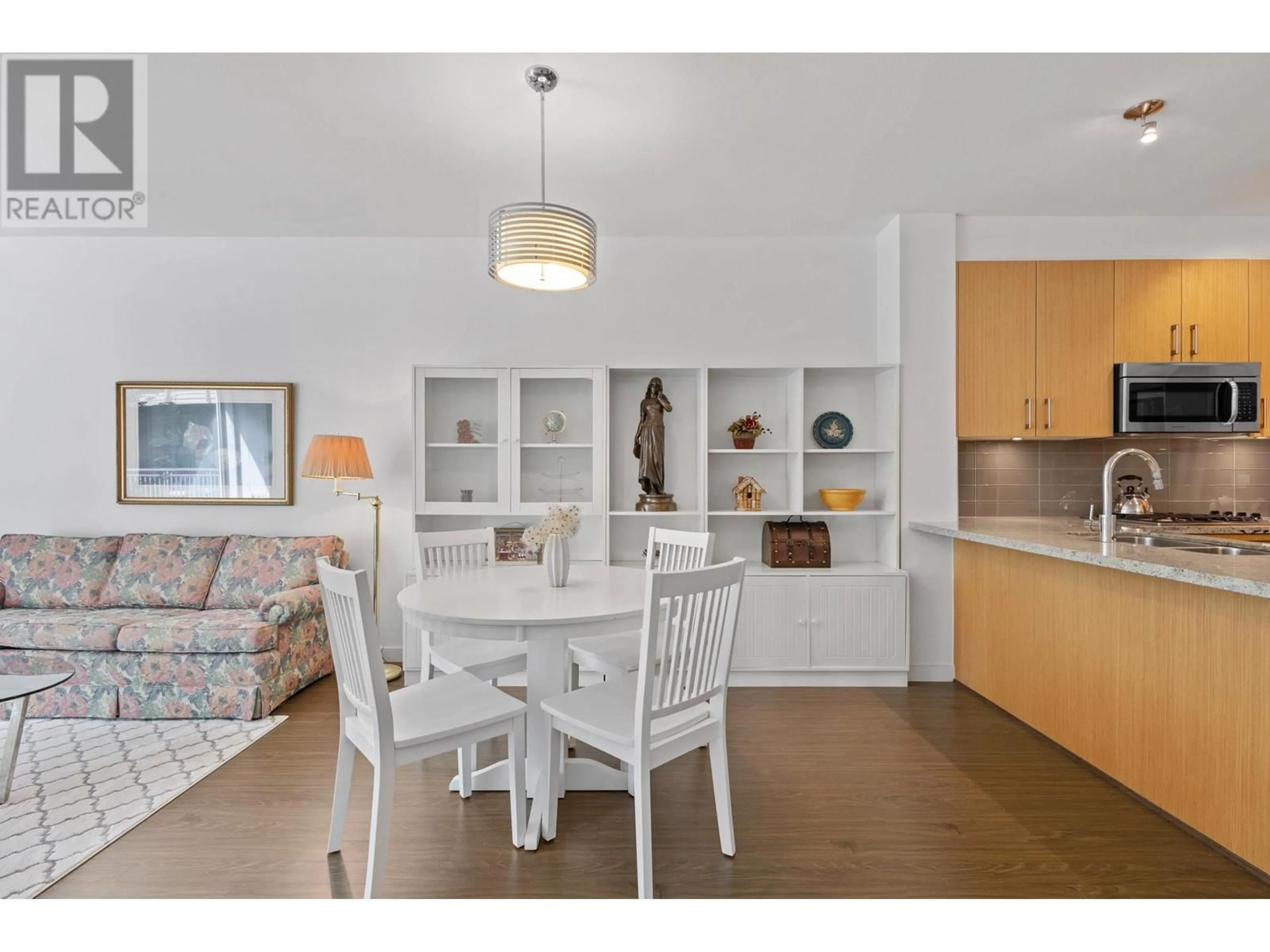Unknown for 227 - 119 22ND STREET, North Vancouver British Columbia V7M0B4