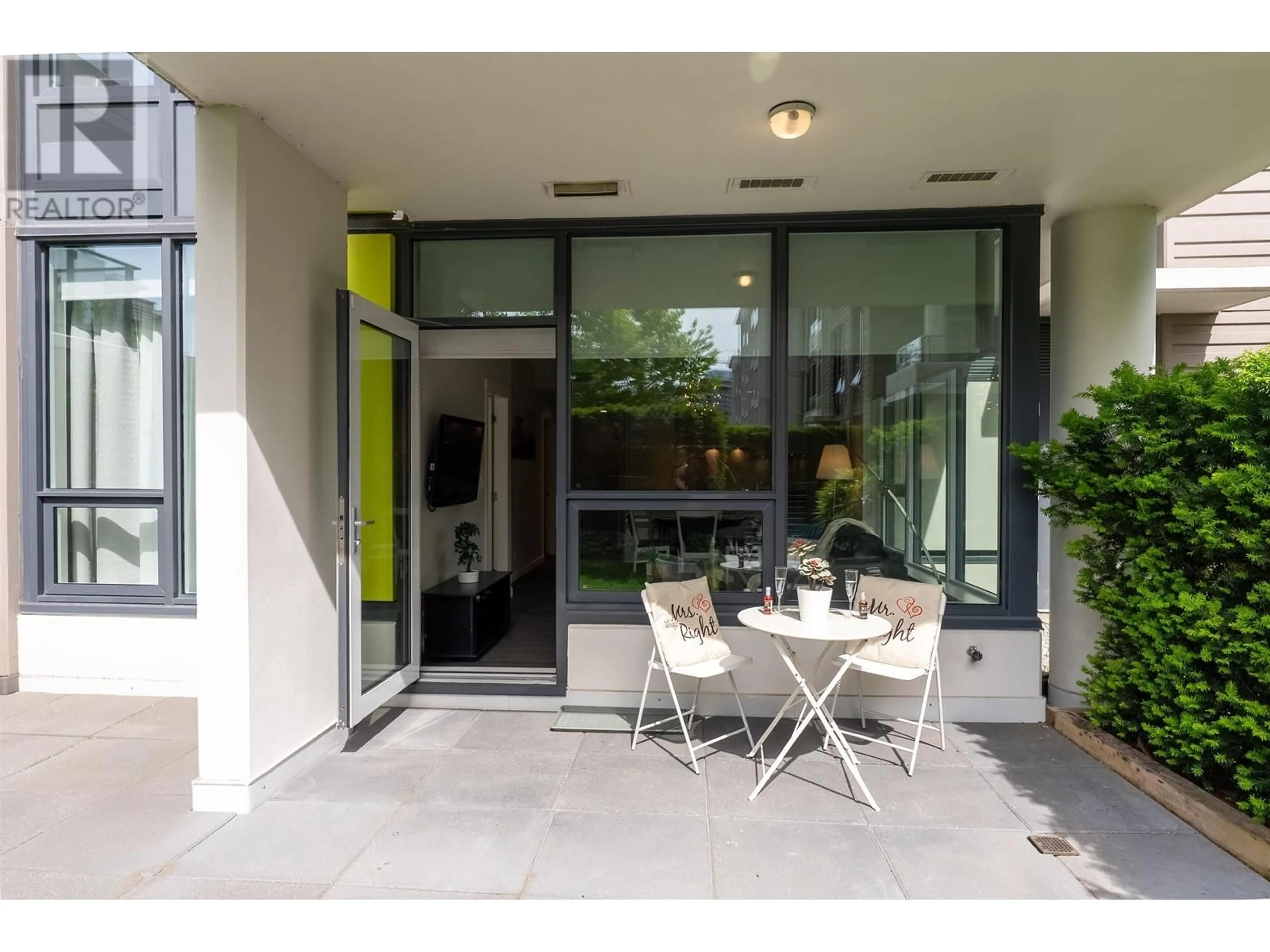 Patio, street for 101 - 3487 BINNING ROAD, Vancouver British Columbia V6S0K8