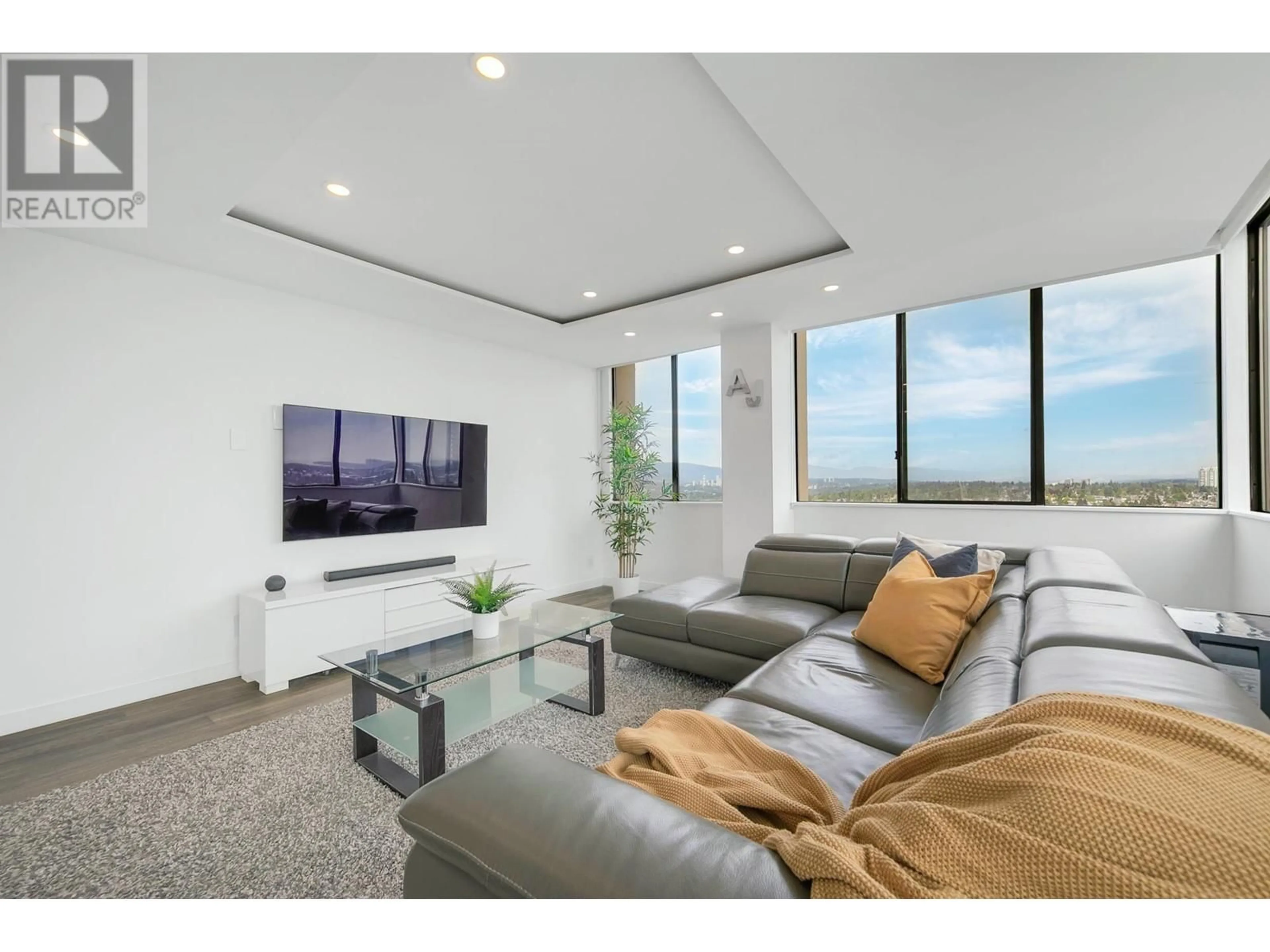 Living room with furniture, unknown for 1803 - 6540 BURLINGTON AVENUE, Burnaby British Columbia V5H4G3