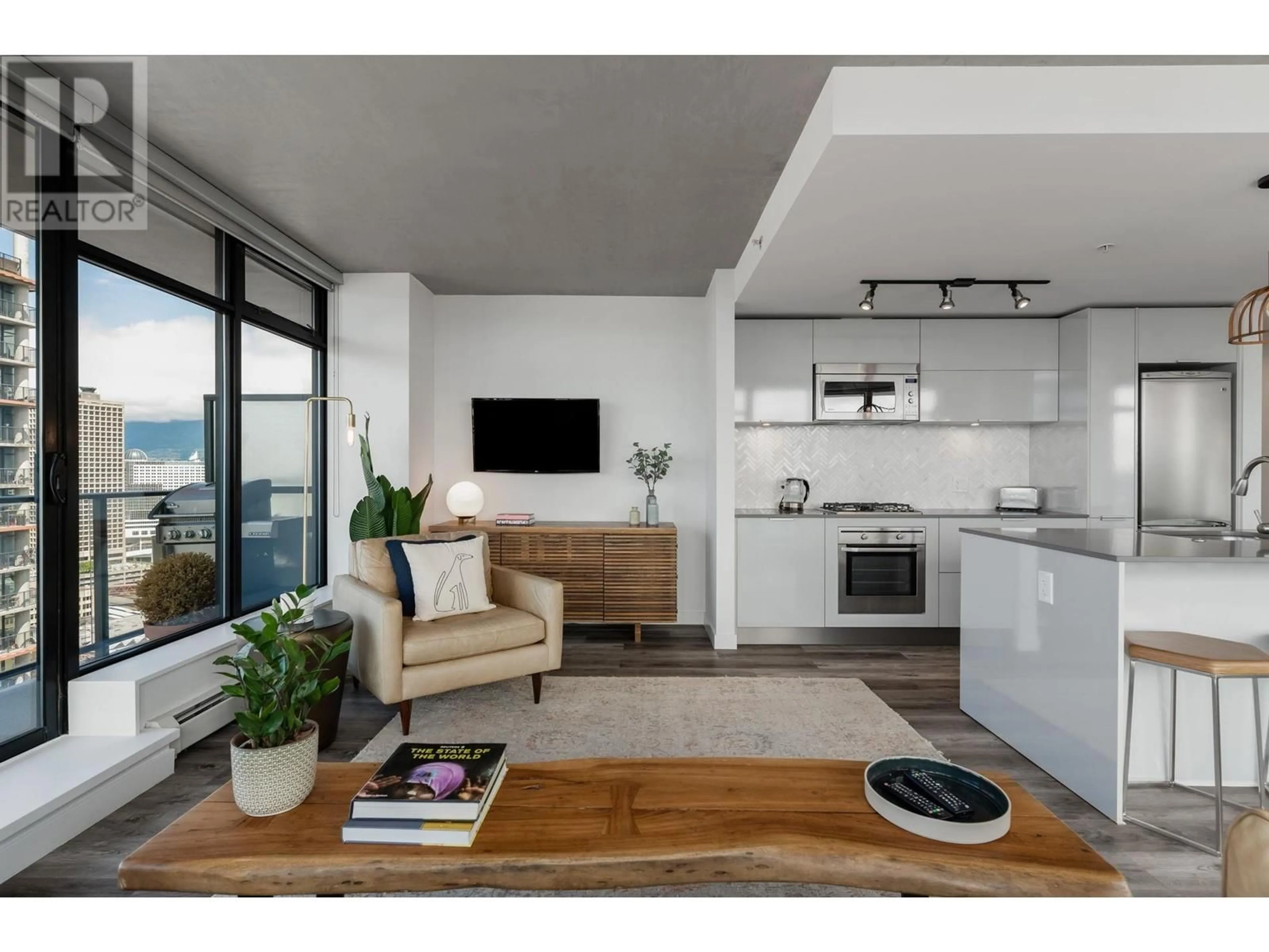 Living room with furniture, unknown for 2705 - 108 CORDOVA STREET, Vancouver British Columbia V6B0G5