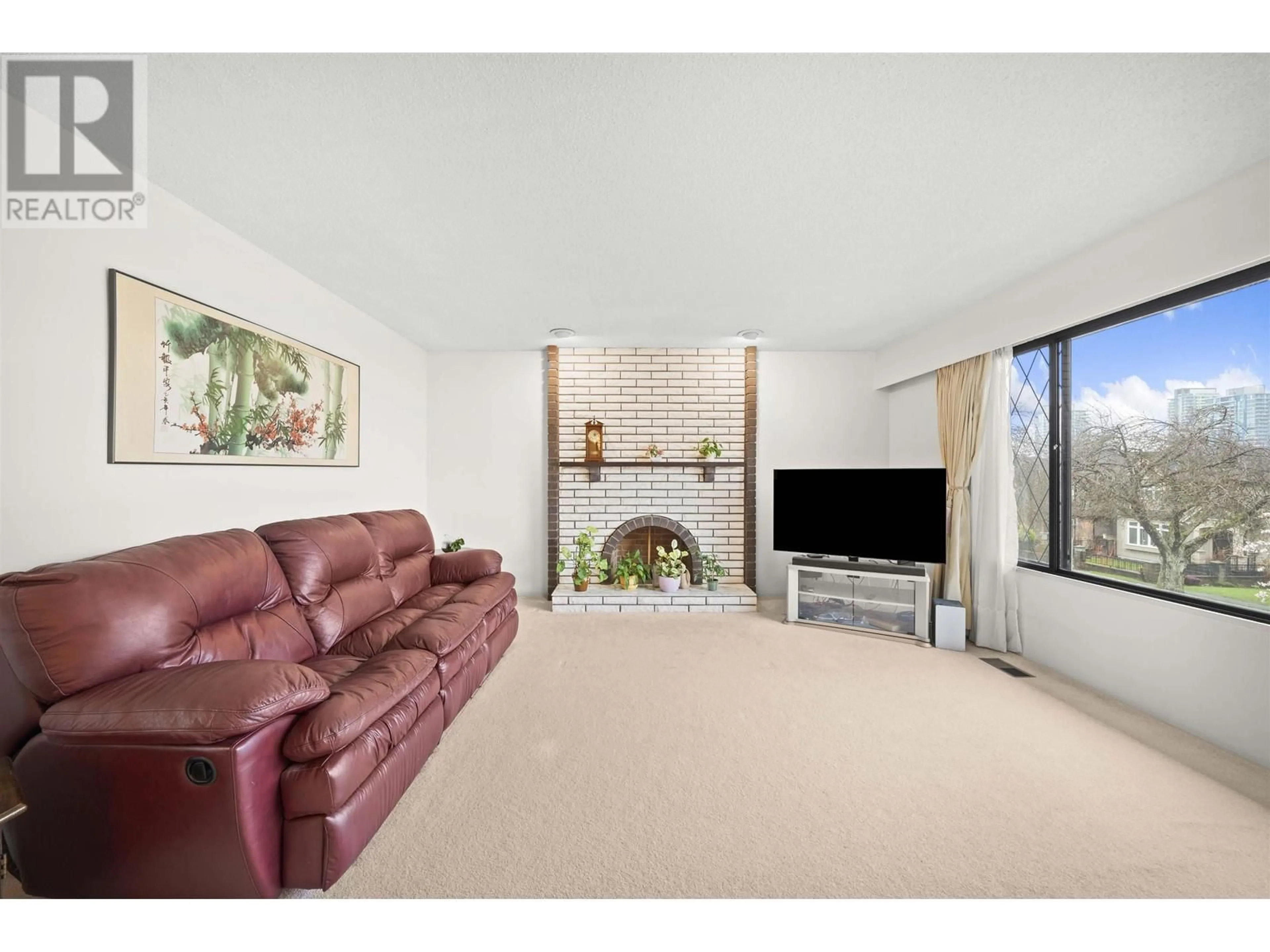 Living room with furniture, unknown for 739 62ND AVENUE, Vancouver British Columbia V6P2E1