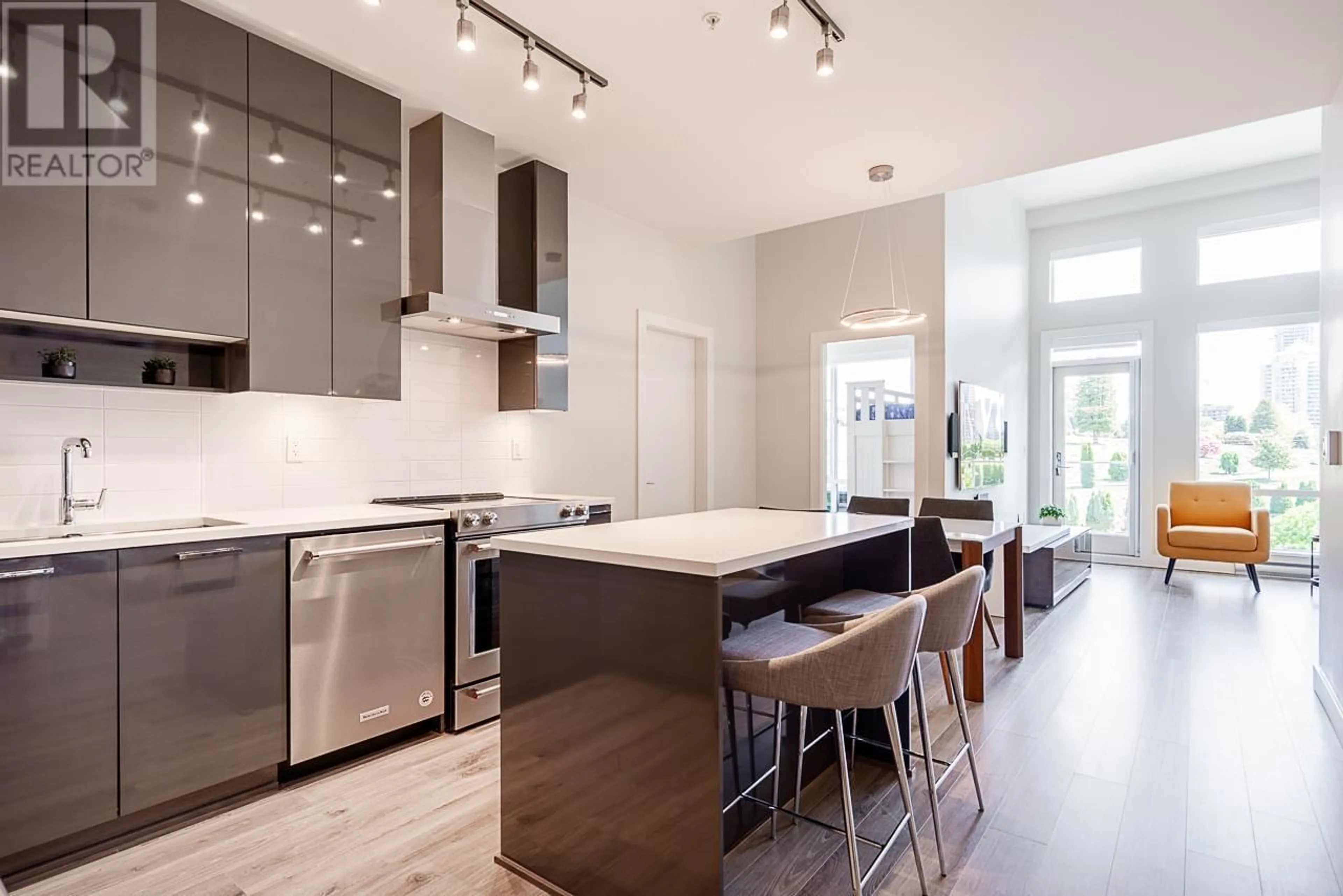 Open concept kitchen, unknown for 409 - 1728 GILMORE AVENUE, Burnaby British Columbia V5C0L3