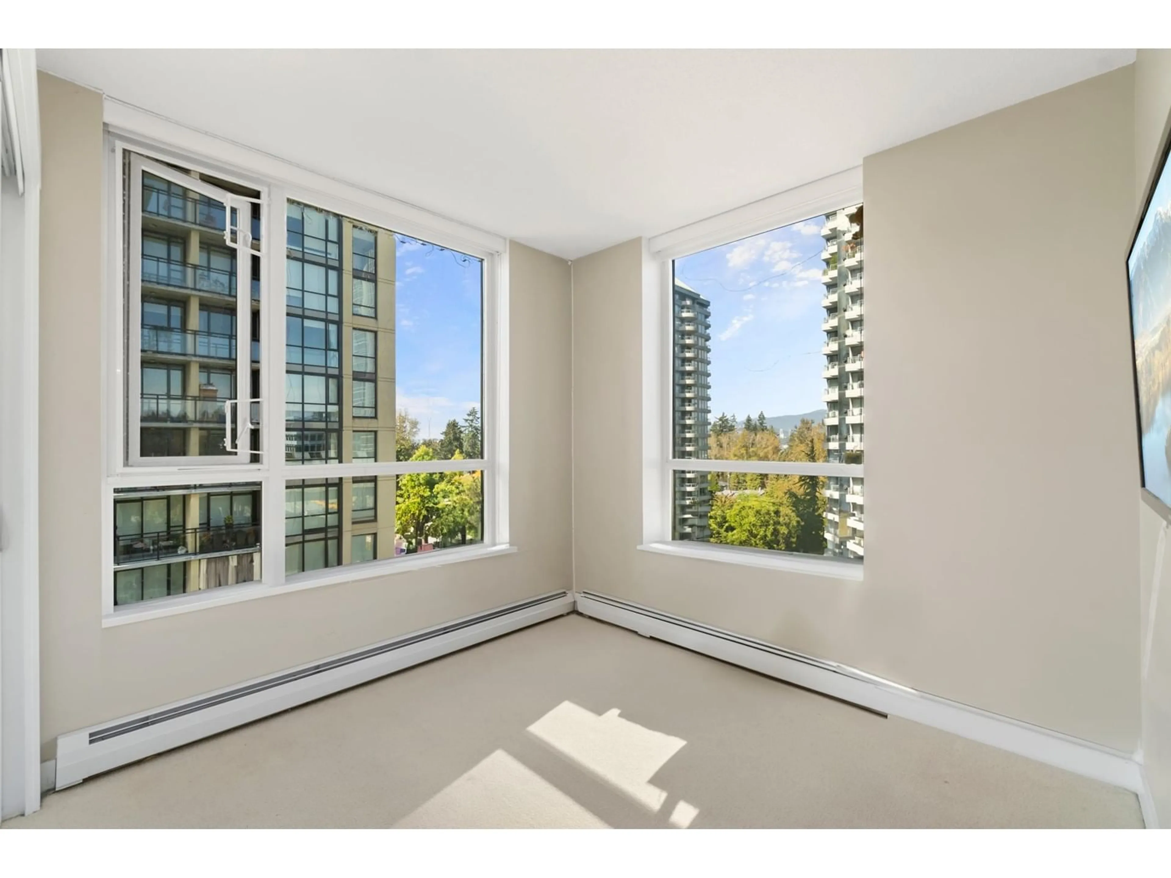 A pic of a room for 609 - 10777 UNIVERSITY, Surrey British Columbia V3T0E6