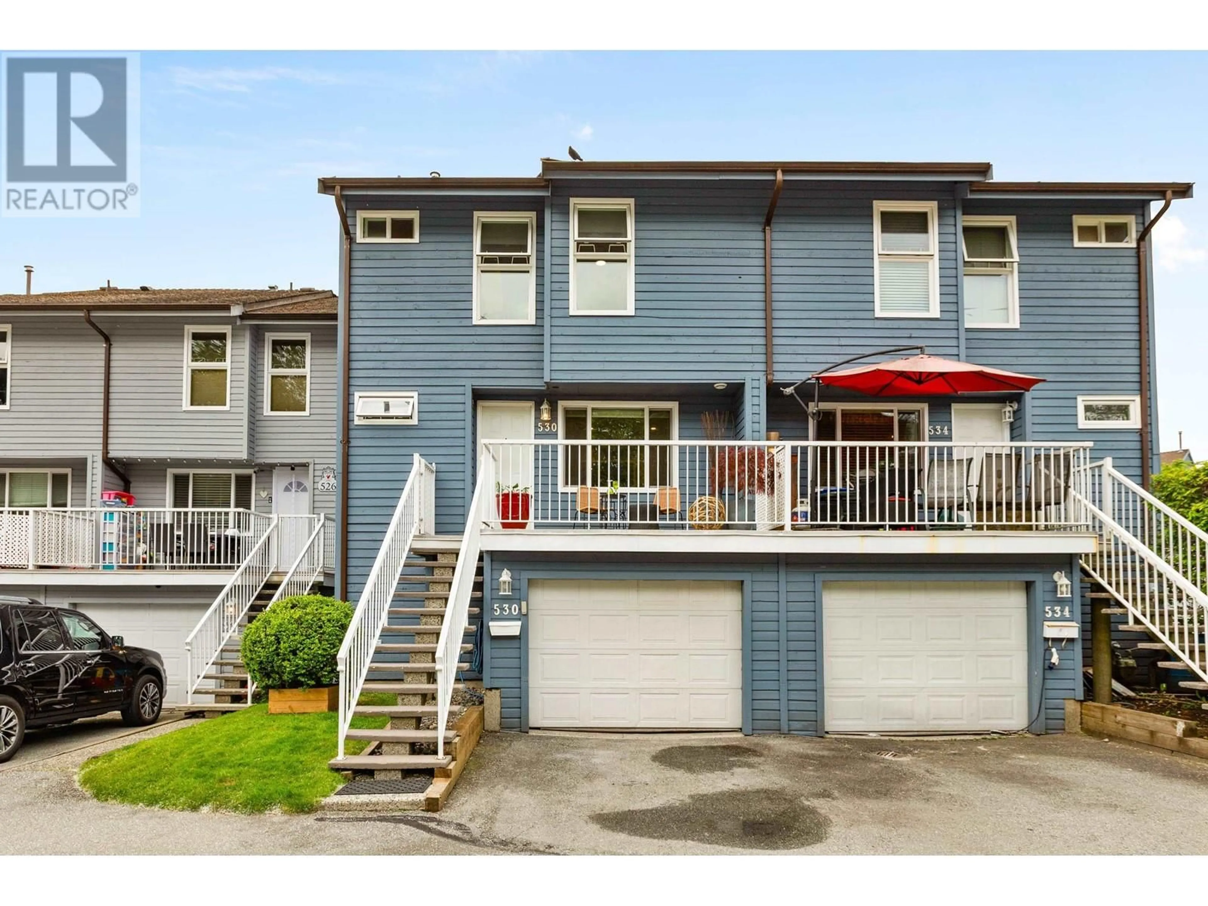 Home with vinyl exterior material, street for 530 CARLSEN PLACE, Port Moody British Columbia V3H3Z9