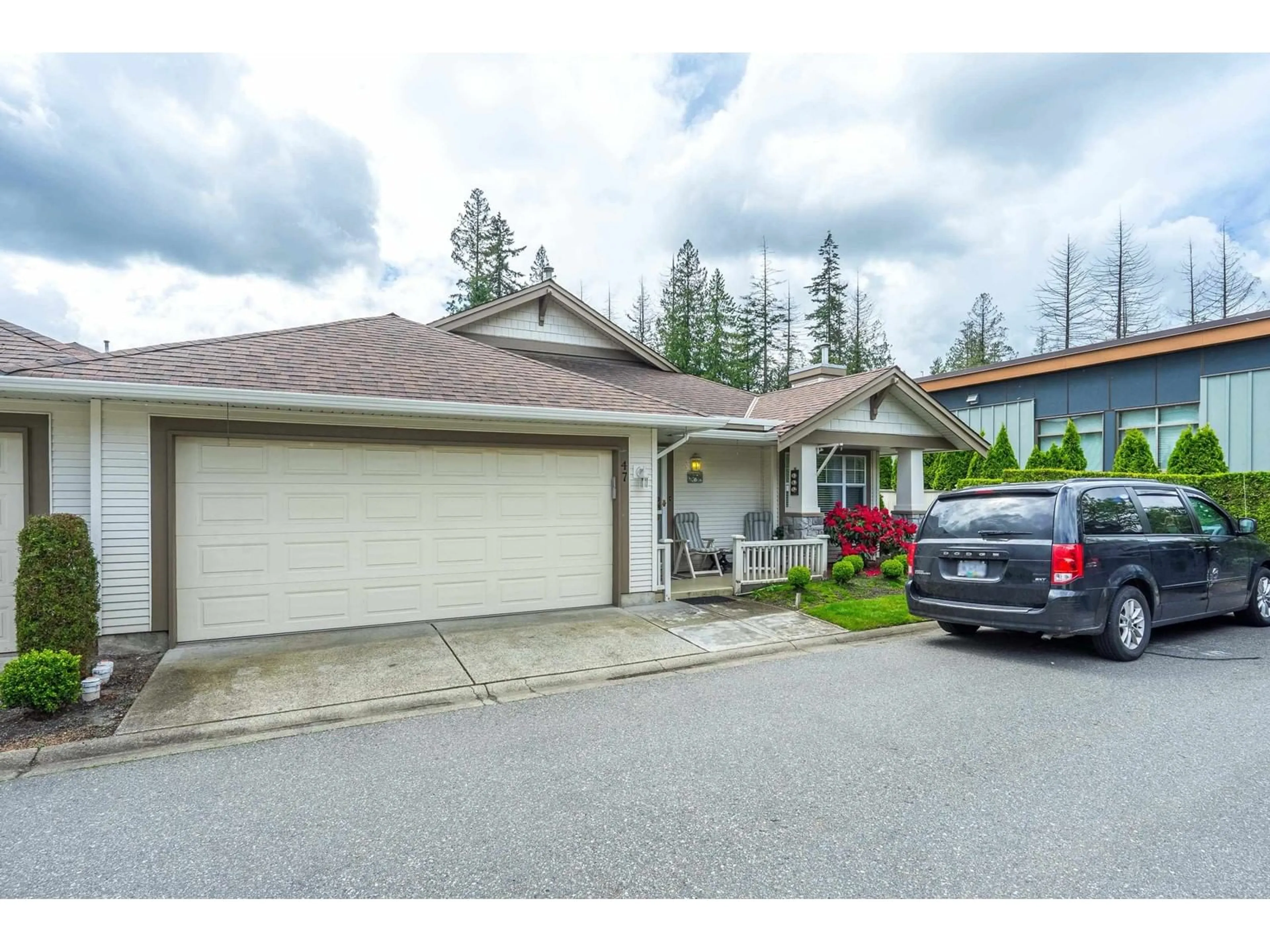 A pic from outside/outdoor area/front of a property/back of a property/a pic from drone, street for 47 - 20751 87, Langley British Columbia V1M2X3