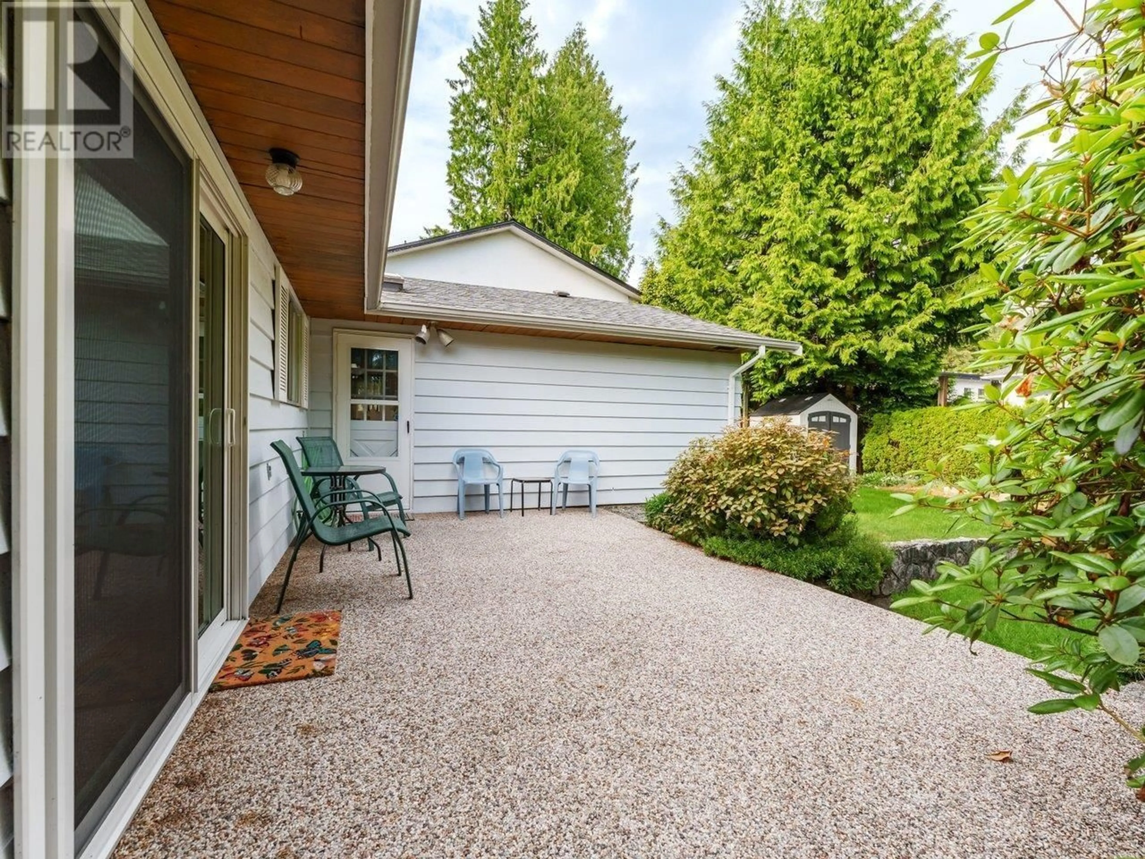 Patio, street for 3692 MAGINNIS AVENUE, North Vancouver British Columbia V7K2L6