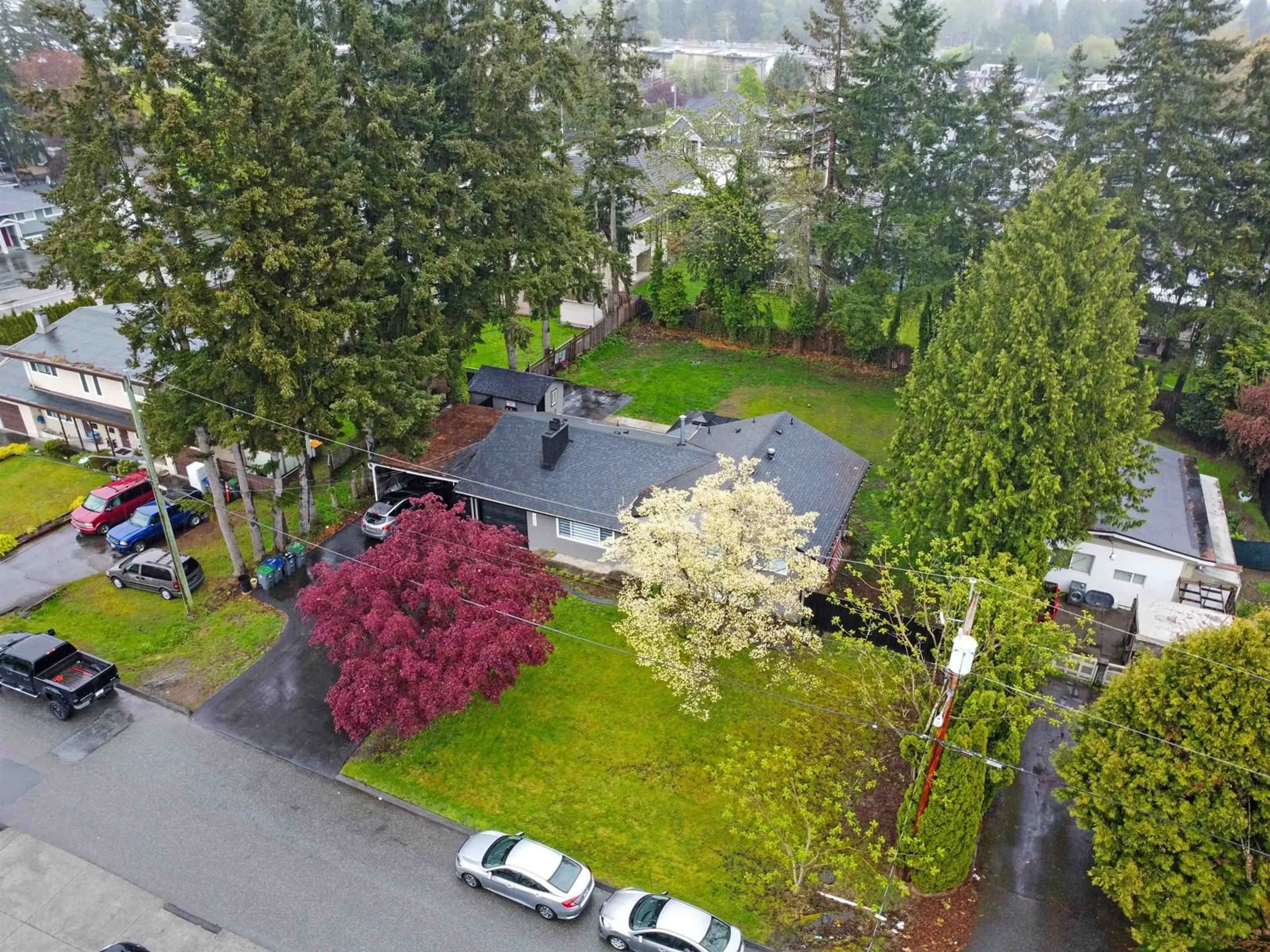 A pic from outside/outdoor area/front of a property/back of a property/a pic from drone, water/lake/river/ocean view for 6764 134A, Surrey British Columbia V3X3L4