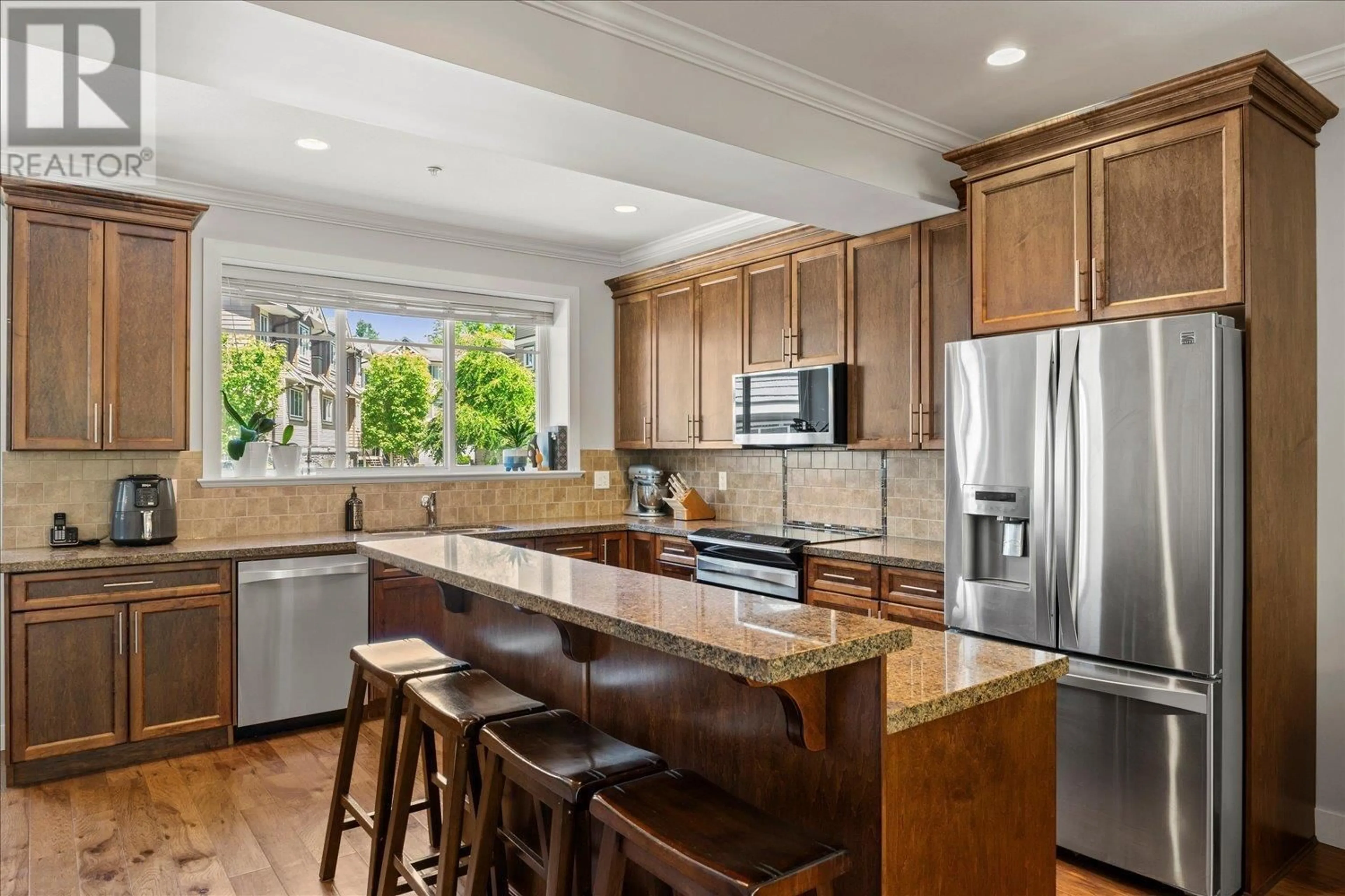 Open concept kitchen, unknown for 71 - 11252 COTTONWOOD DRIVE, Maple Ridge British Columbia V2X9B1