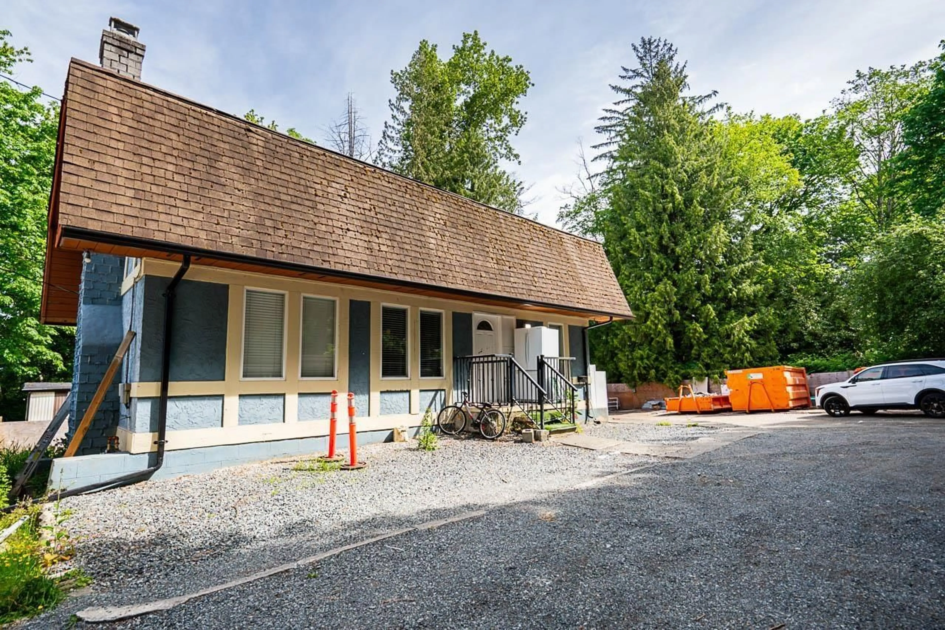 Patio, unknown for 19273 80, Surrey British Columbia V4N4J1