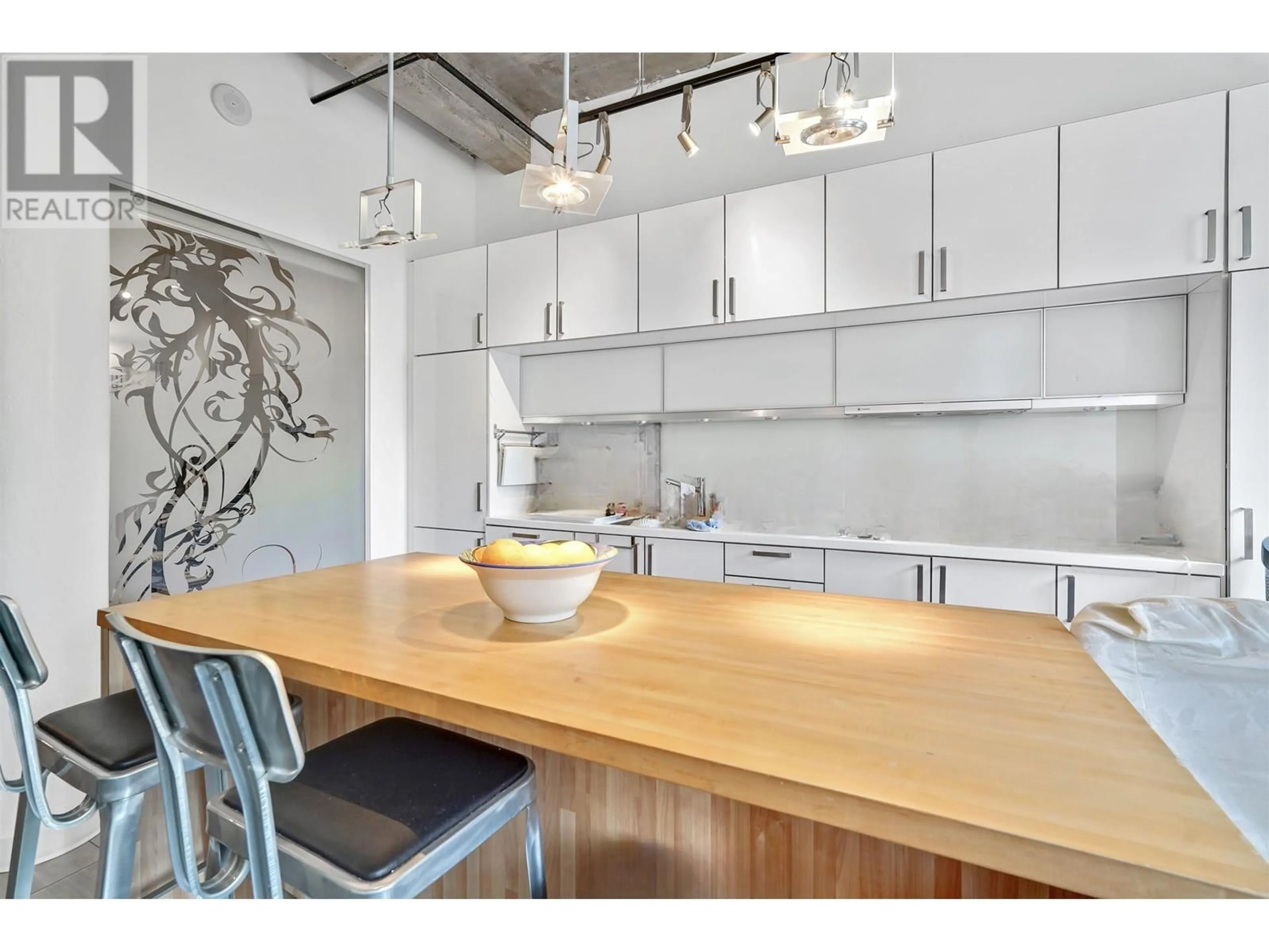 Open concept kitchen, unknown for 210 - 546 BEATTY STREET, Vancouver British Columbia V6B0C5