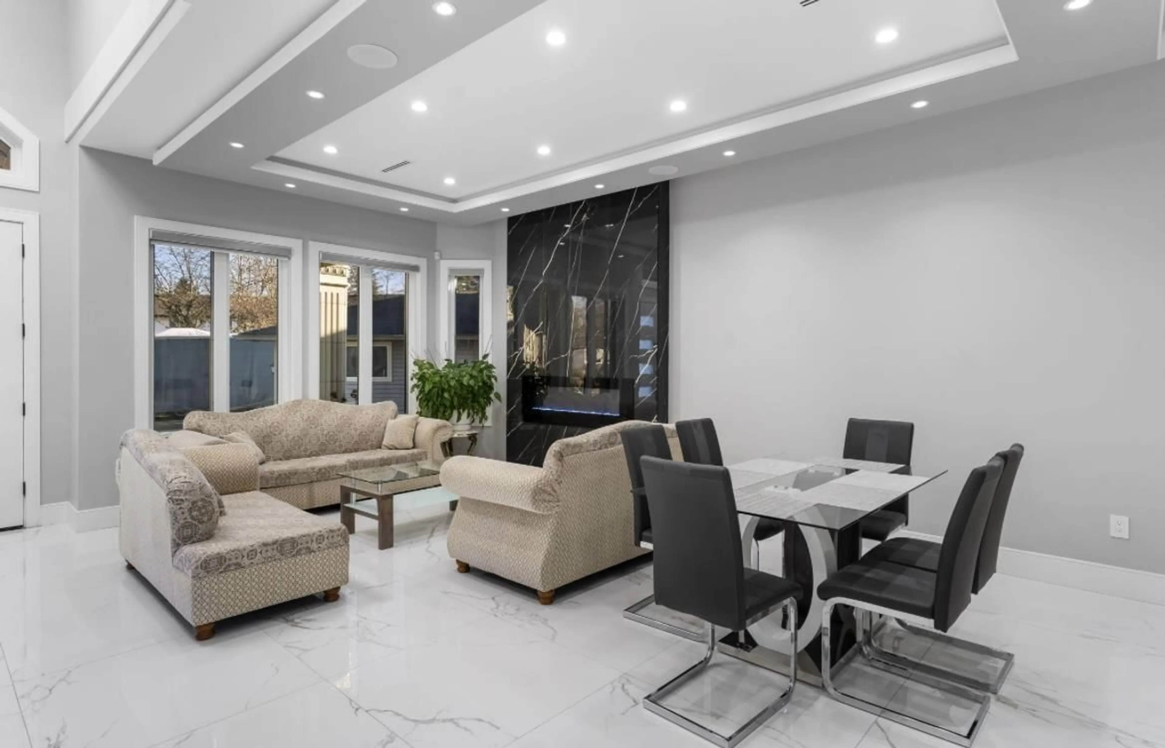 Living room with furniture, ceramic/tile floor for 13032 62B, Surrey British Columbia V3X1R3