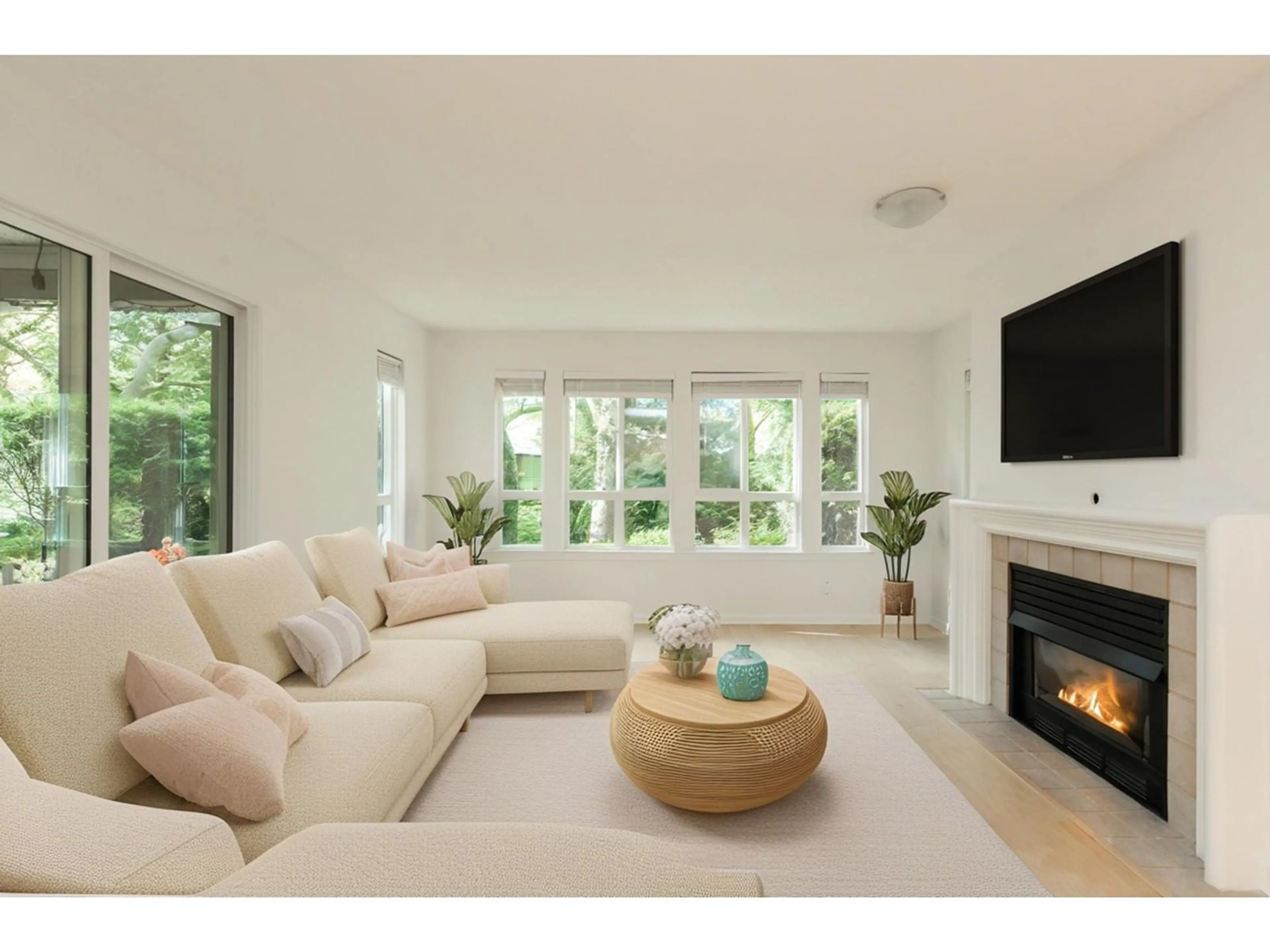 Living room with furniture, unknown for 106 - 6363 121, Surrey British Columbia V3X3K6