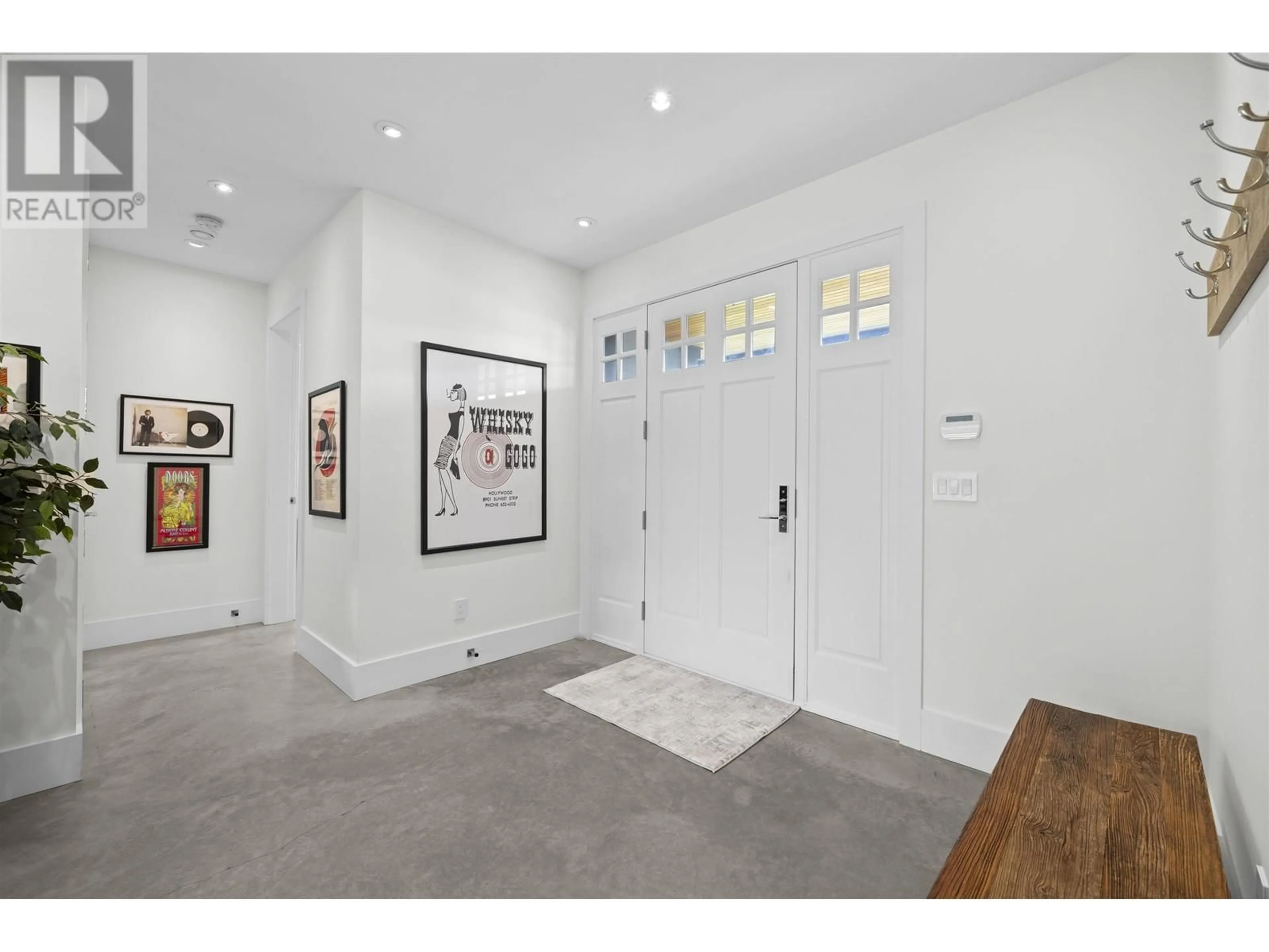 Indoor entryway for 4635 53A STREET, Delta British Columbia V4K3V4
