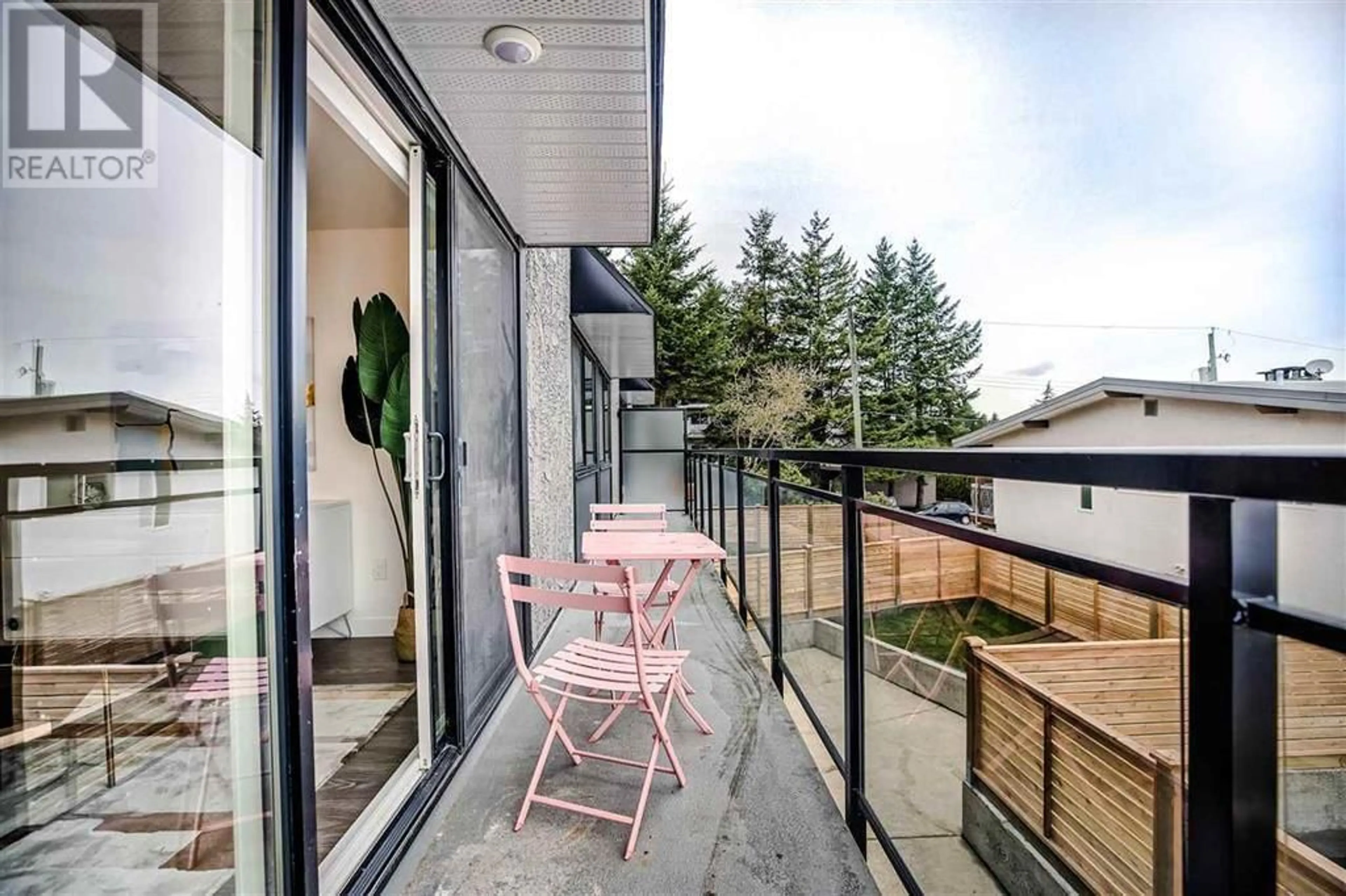 Patio, unknown for 205 - 4625 GRANGE STREET, Burnaby British Columbia V5H1R1