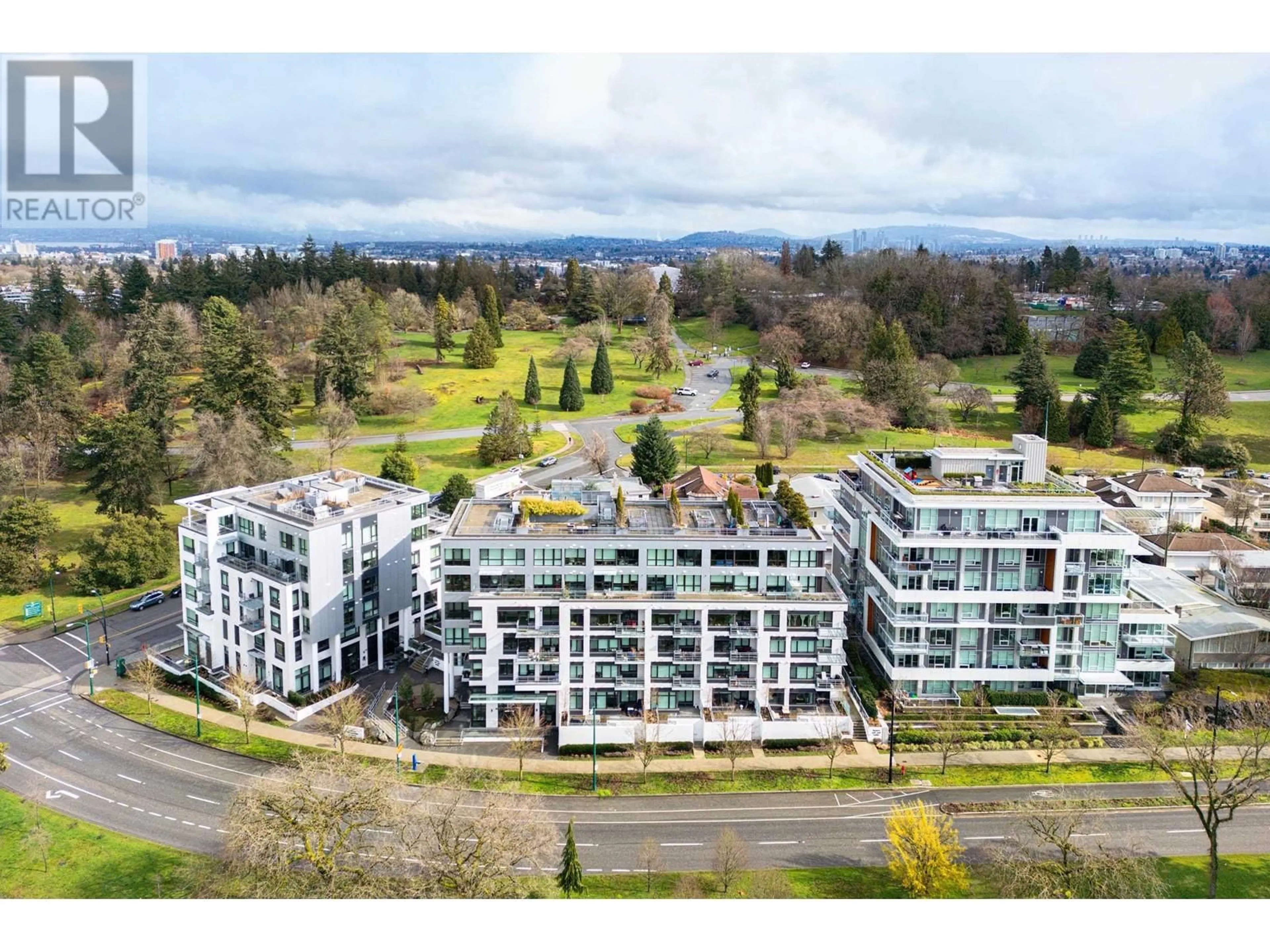 A pic from outside/outdoor area/front of a property/back of a property/a pic from drone, unknown for 104 - 4932 CAMBIE STREET, Vancouver British Columbia V5Z0K1