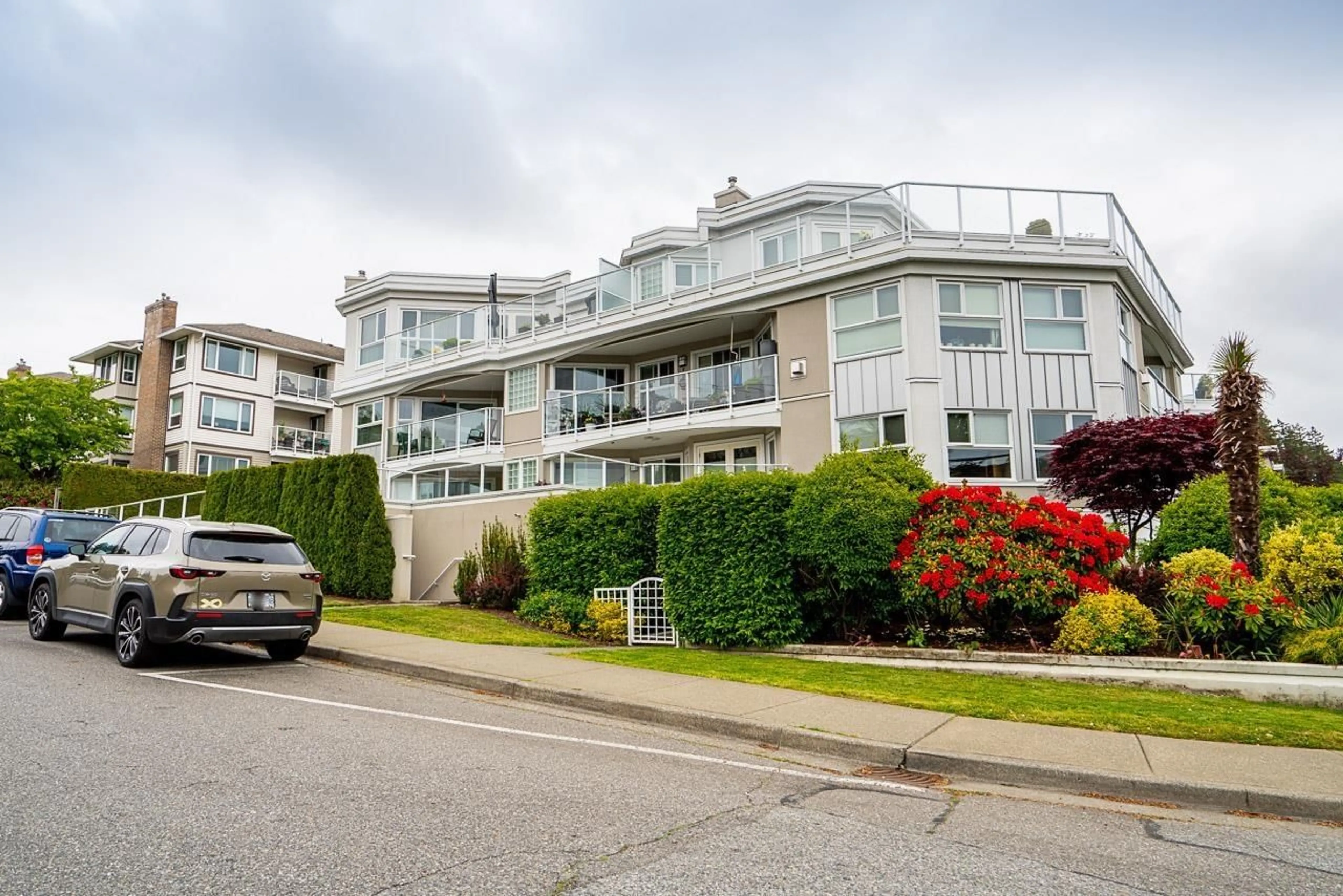Unknown for 305 - 15367 BUENA VISTA, White Rock British Columbia V4B1Y7