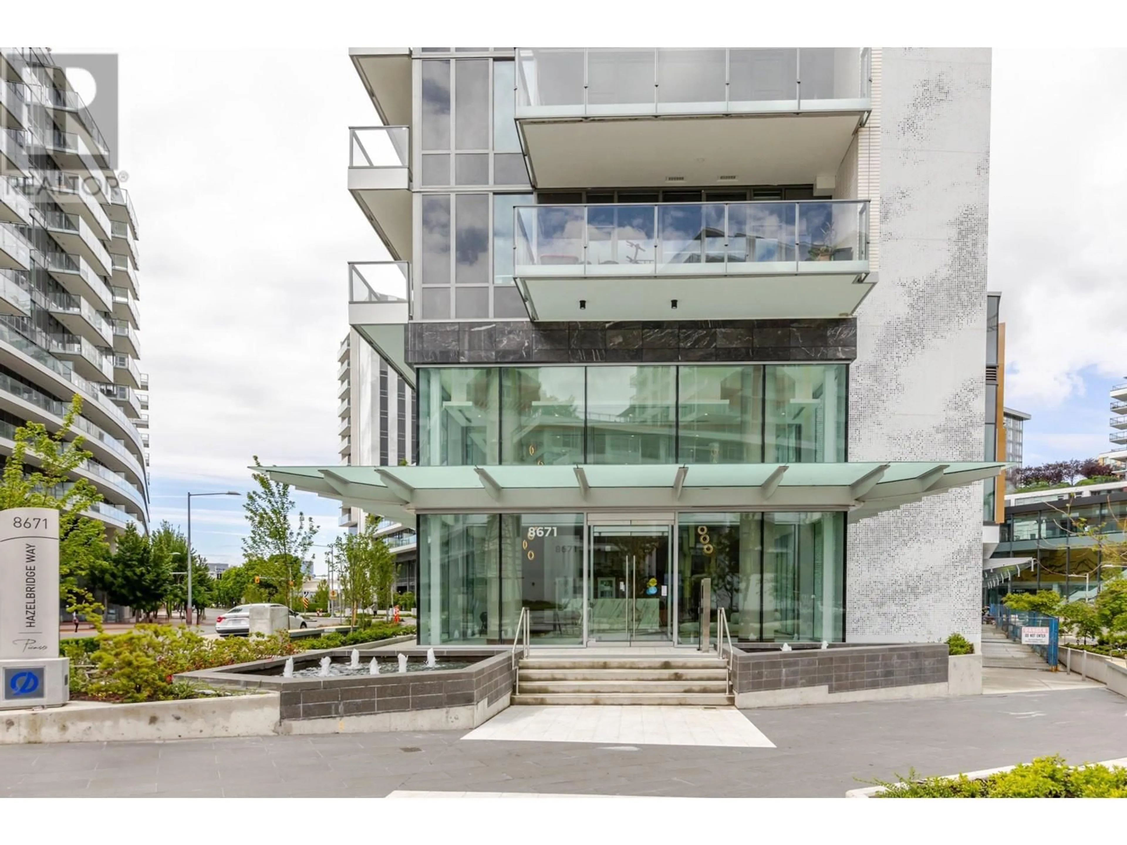 Indoor foyer for 782 - 8671 HAZELBRIDGE WAY, Richmond British Columbia V6X1R3