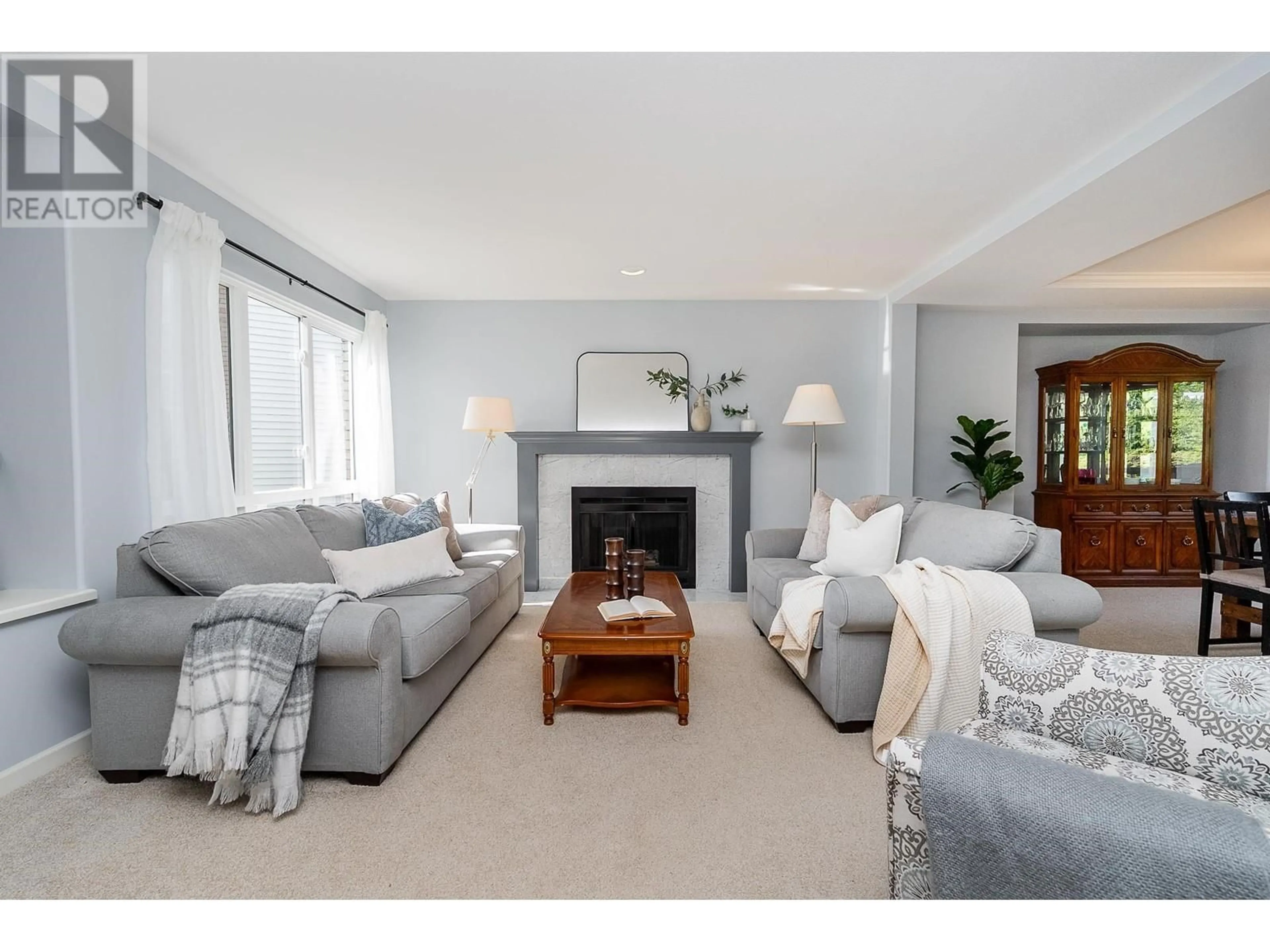 Living room with furniture, unknown for 2890 WOODSIA PLACE, Coquitlam British Columbia V3E2Y2