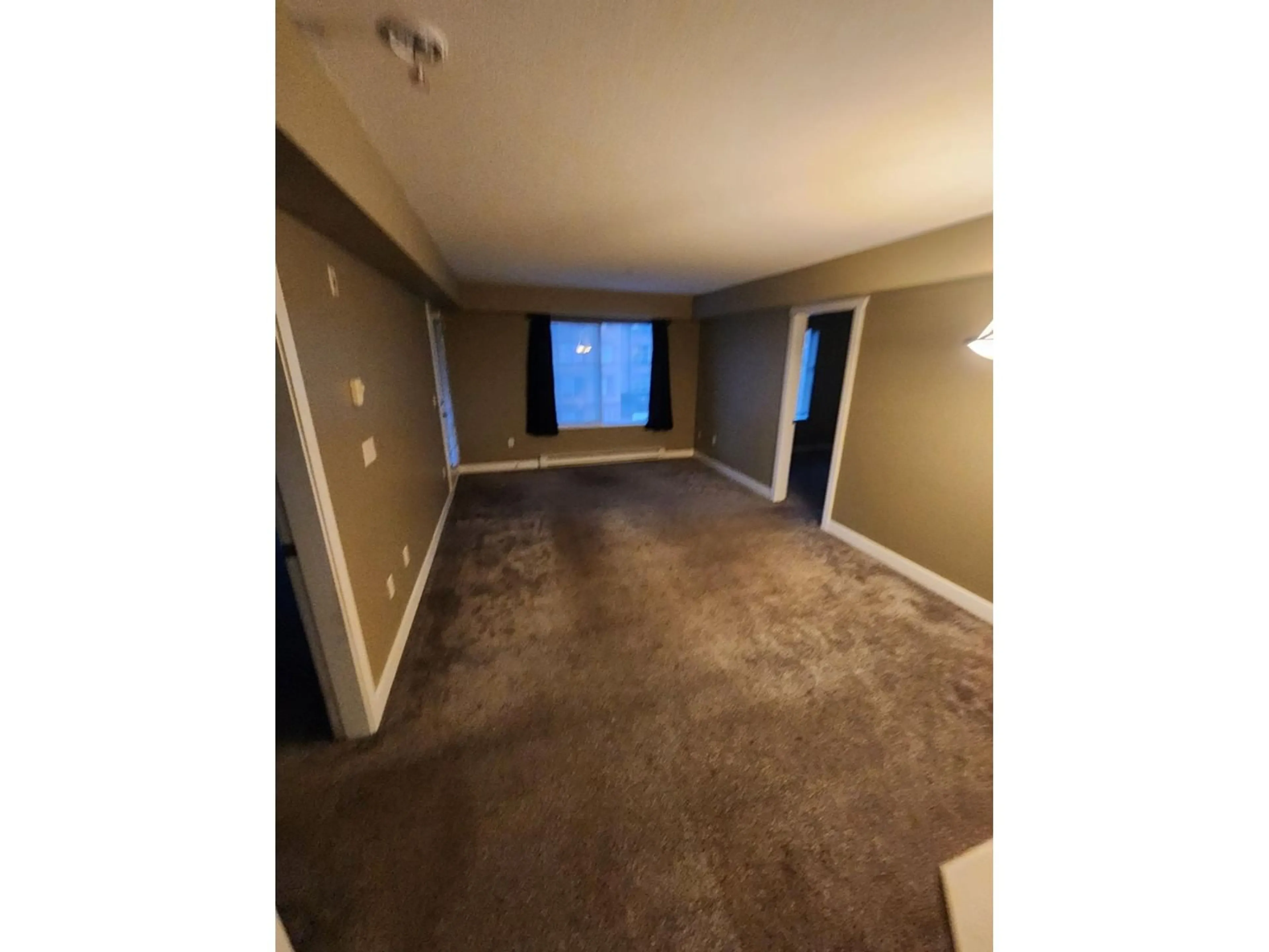 A pic of a room for 301 - 45561 YALE ROAD, Chilliwack British Columbia V2P0A8
