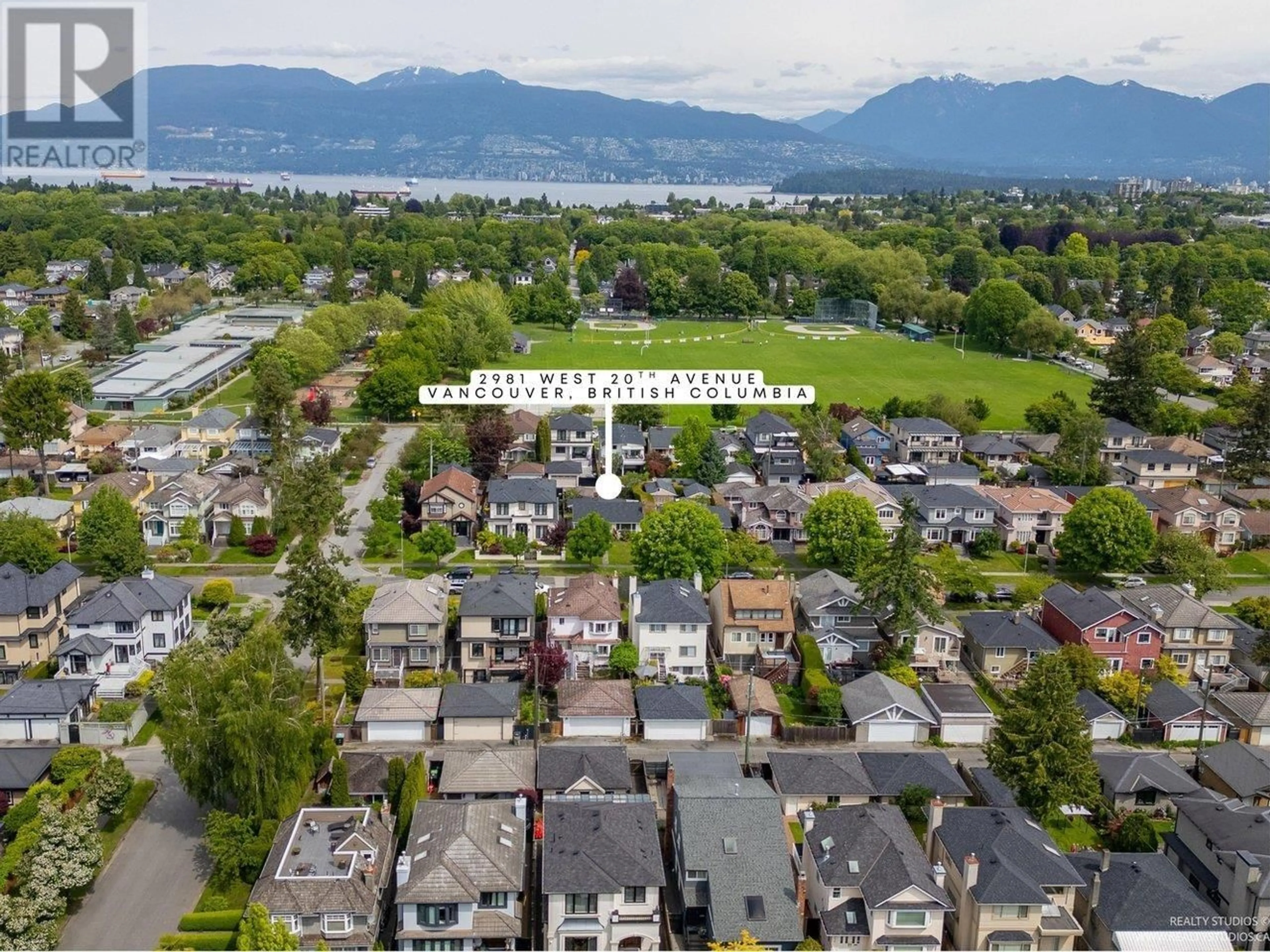 A pic from outside/outdoor area/front of a property/back of a property/a pic from drone, mountain view for 2981 20TH AVENUE, Vancouver British Columbia V6L1H6