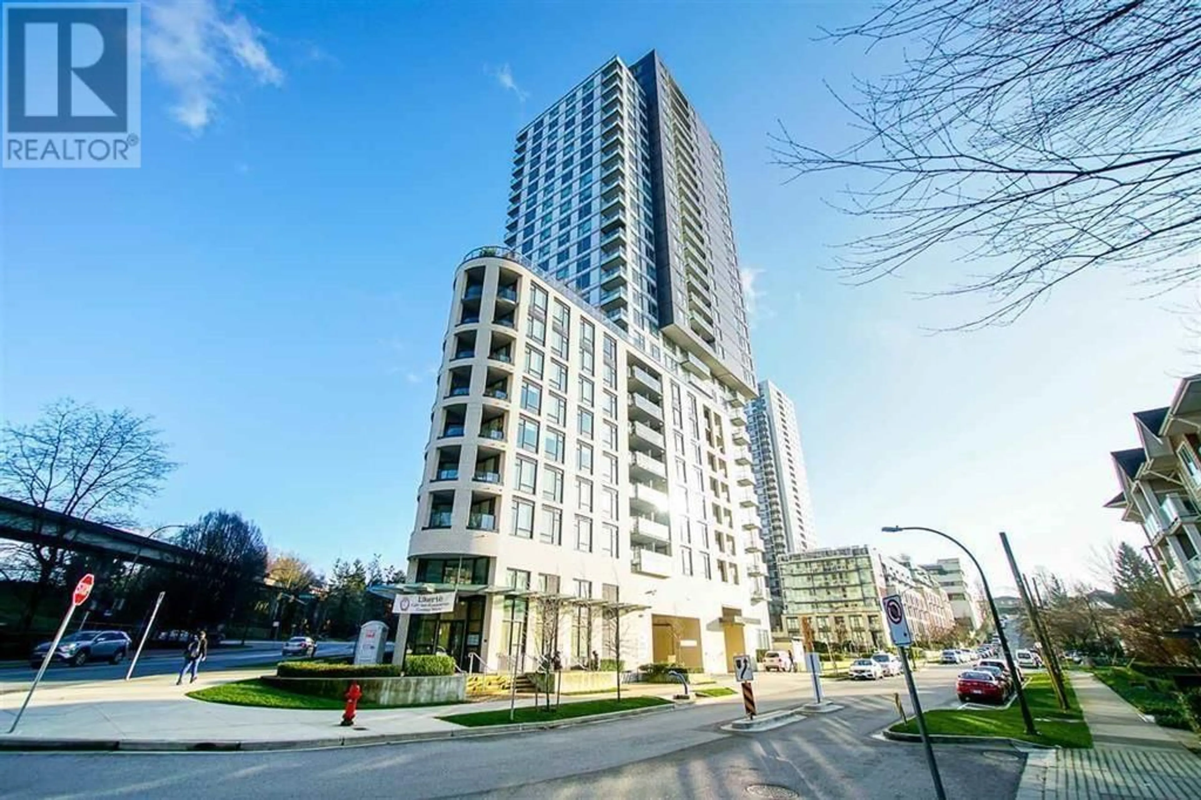 Patio, unknown for 517 - 5470 ORMIDALE STREET, Vancouver British Columbia V5R0G6
