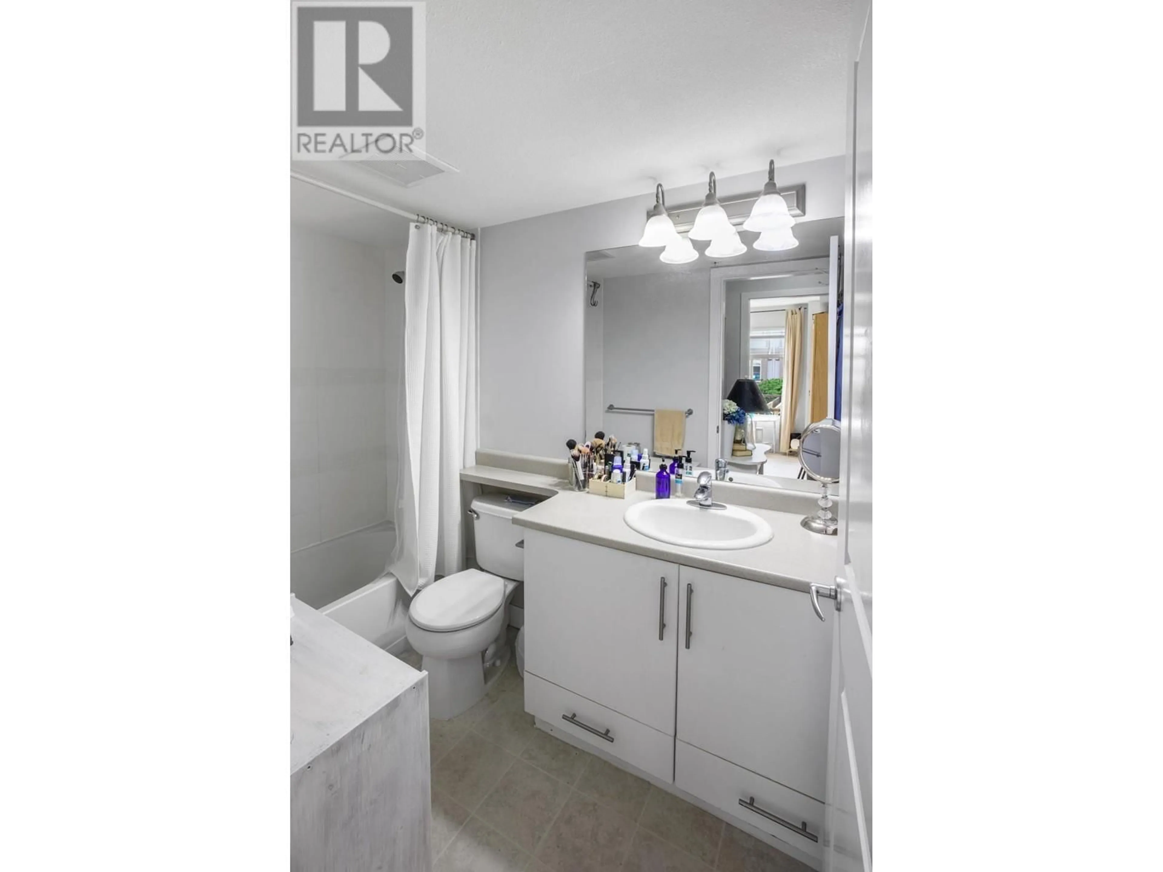 Standard bathroom, ceramic/tile floor for 208 - 12248 224 STREET, Maple Ridge British Columbia V2X8W6