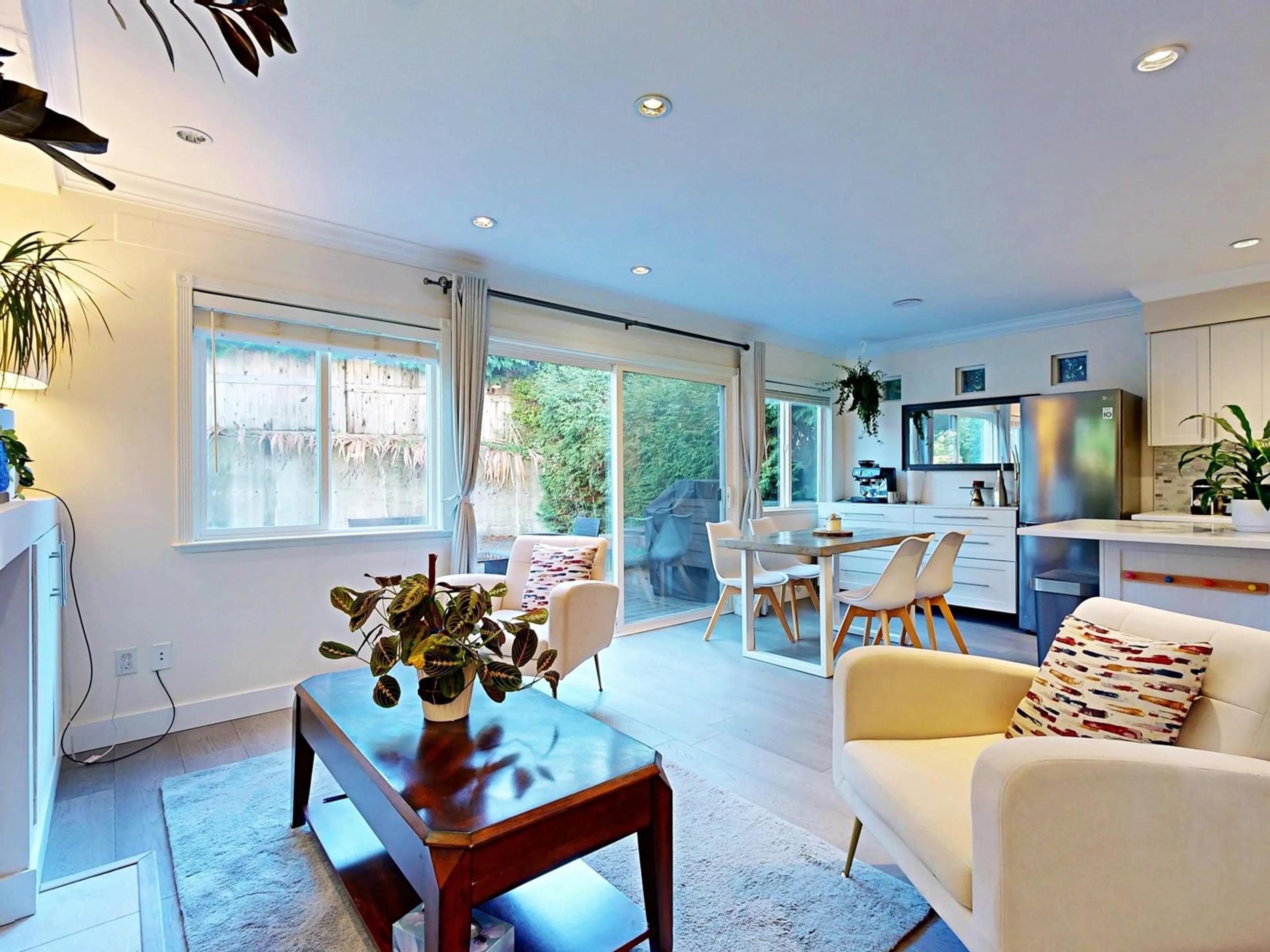 Living room with furniture, unknown for 57 - 8888 216, Langley British Columbia V1M3Z6
