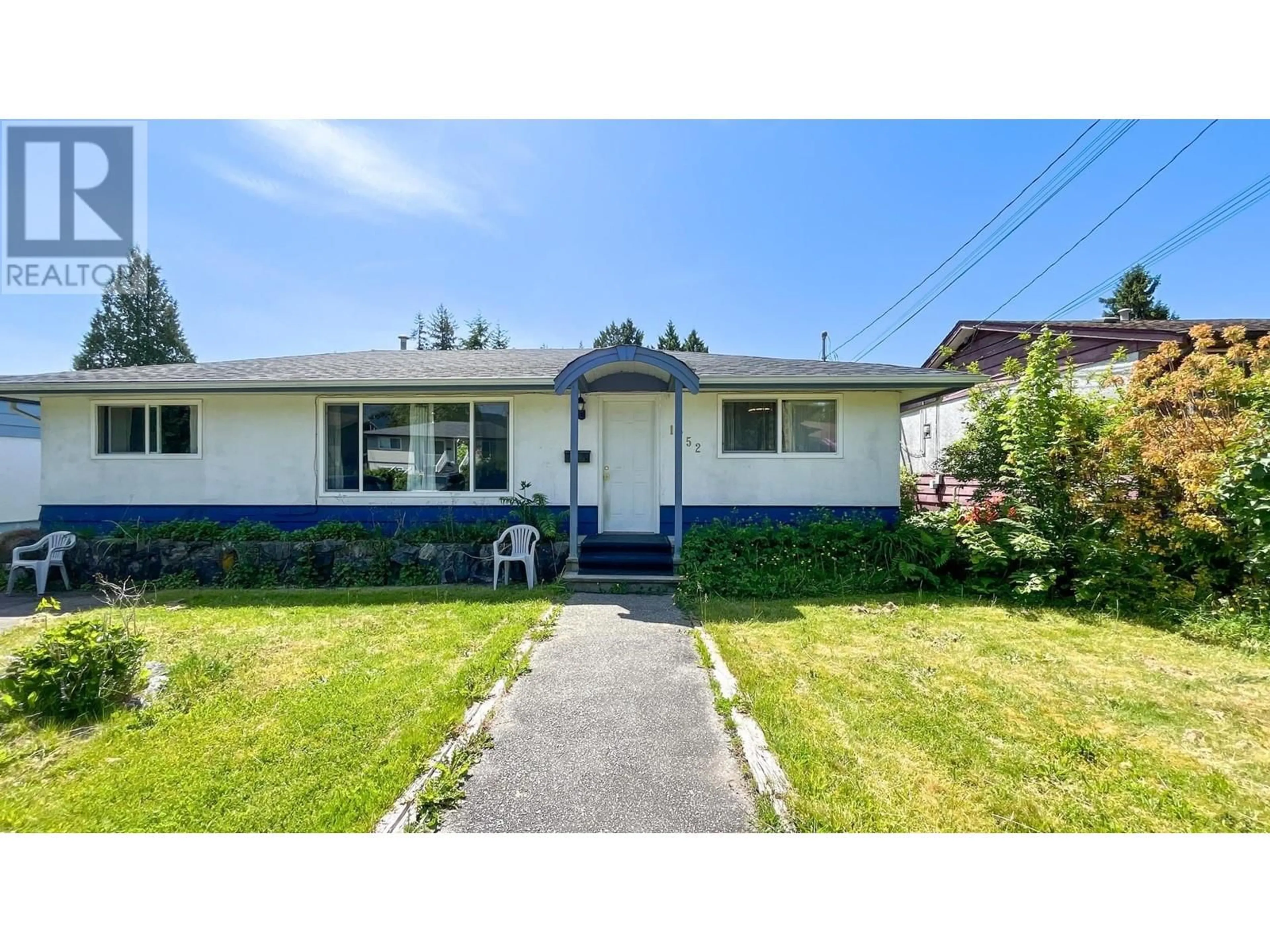 Home with vinyl exterior material, street for 1752 DORSET AVENUE, Port Coquitlam British Columbia V3B2A2