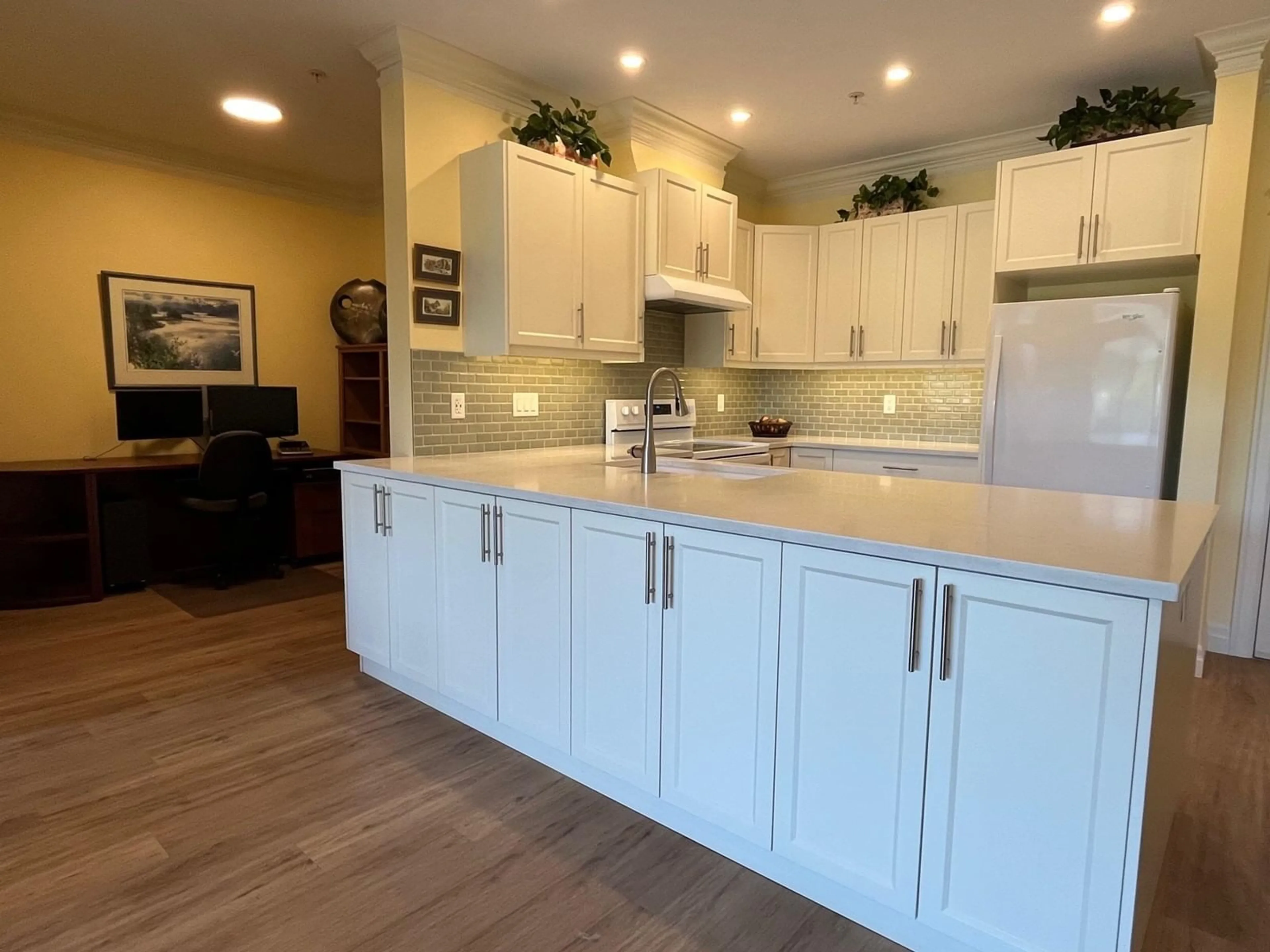 Open concept kitchen, unknown for 303C - 45595 TAMIHI WAY, Chilliwack British Columbia V2R0G3