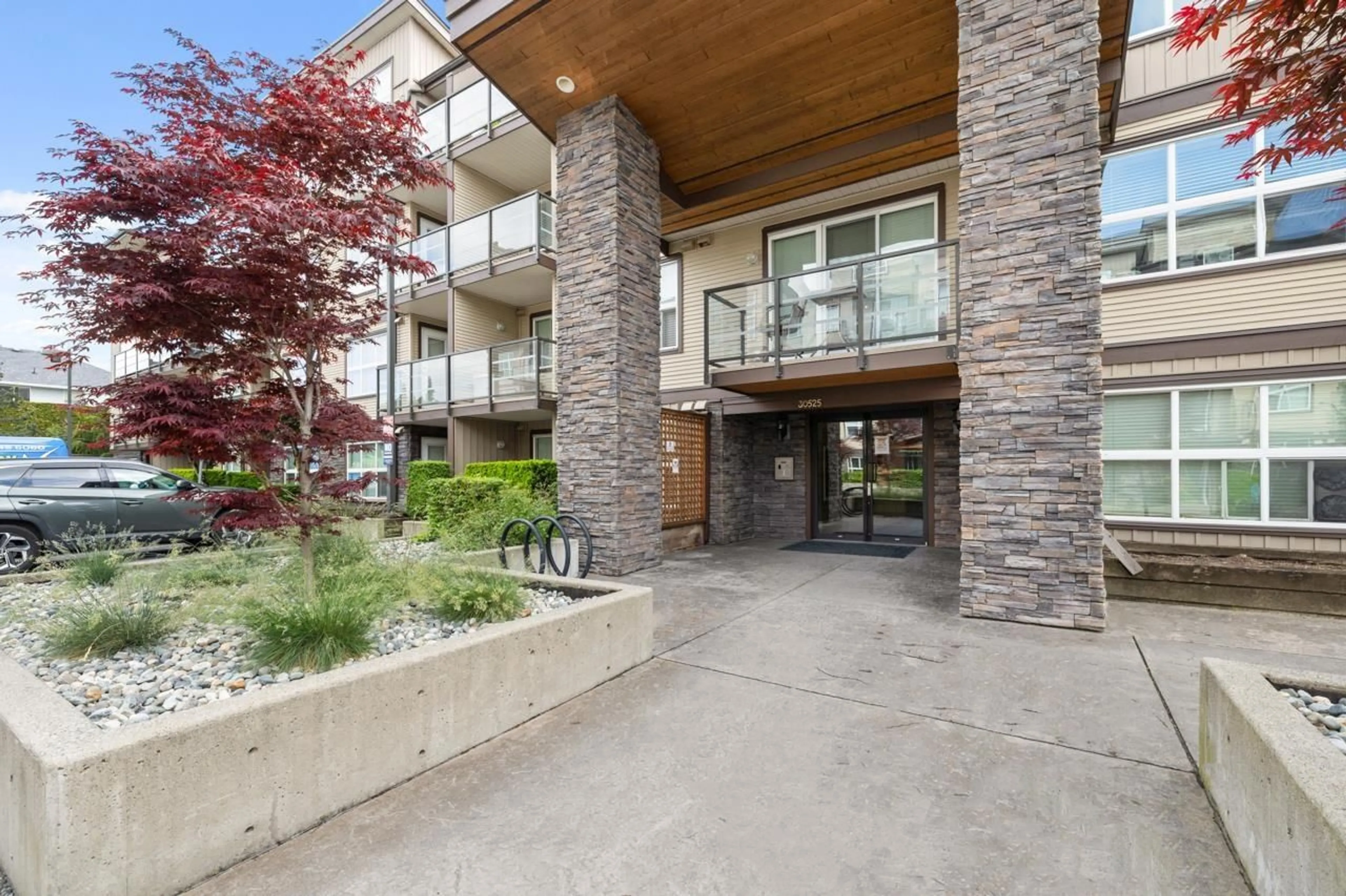 Unknown for 423 - 30525 CARDINAL, Abbotsford British Columbia V2T0A8