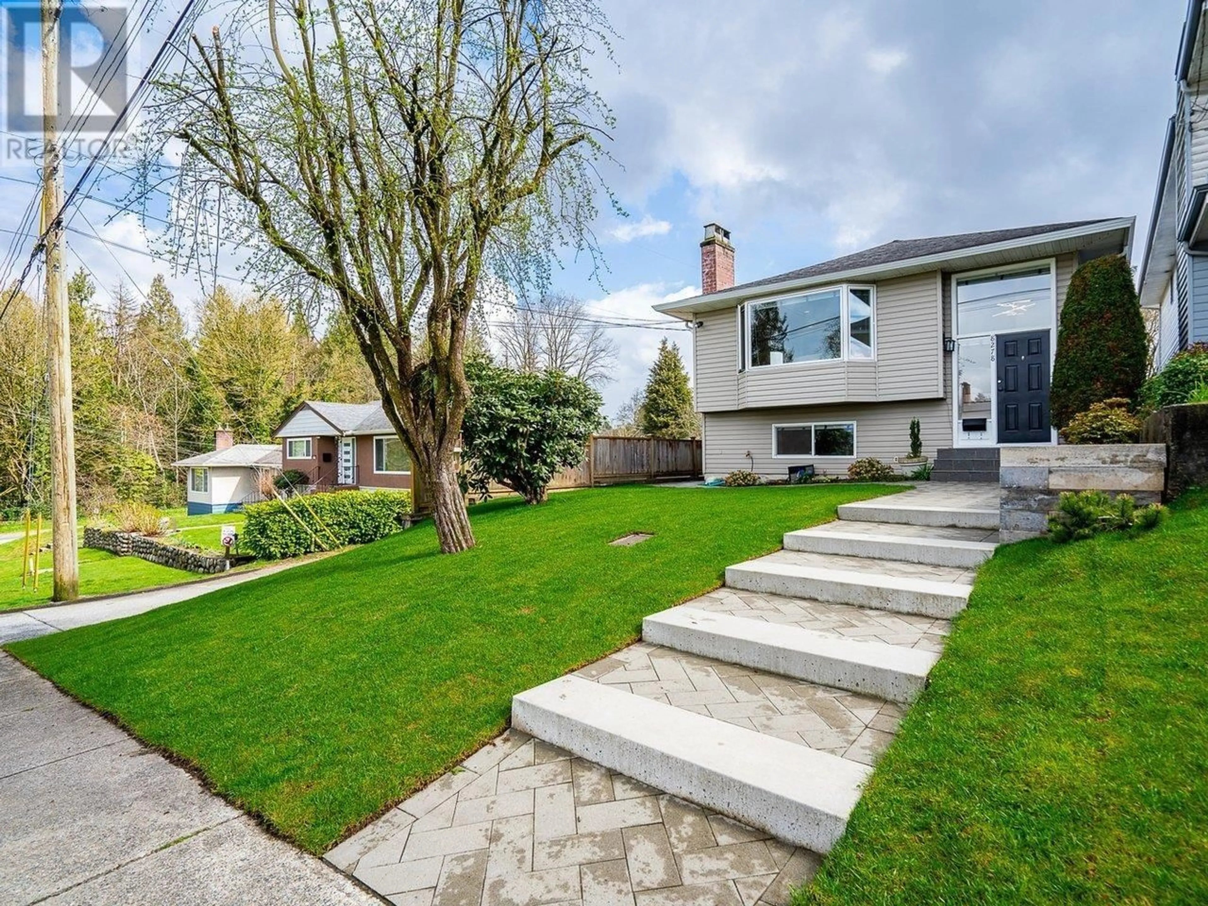 Unknown for 8278 18TH AVENUE, Burnaby British Columbia V3N1K3