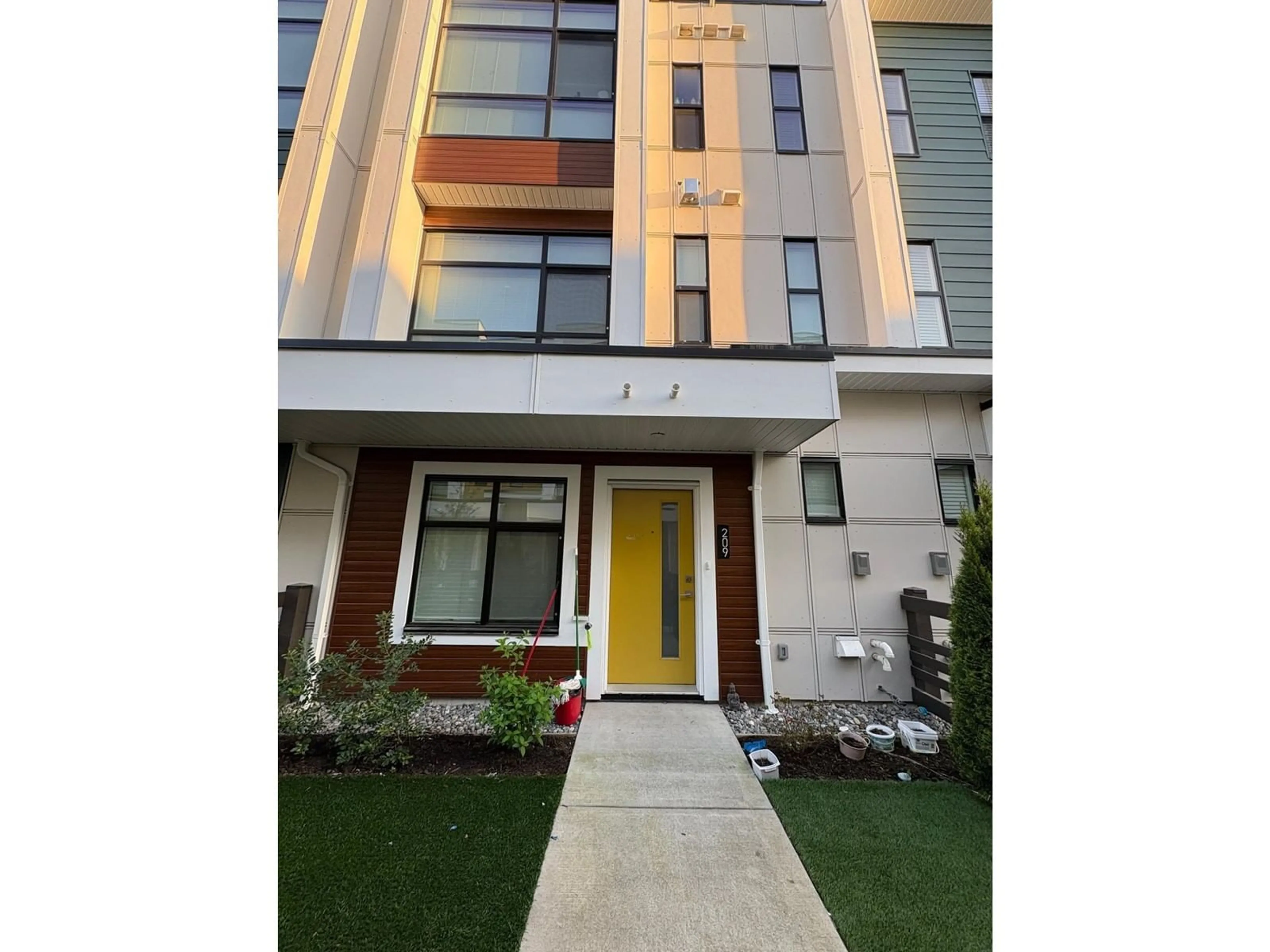 Unknown for 209 - 46150 THOMAS ROAD, Chilliwack British Columbia V2R6H3