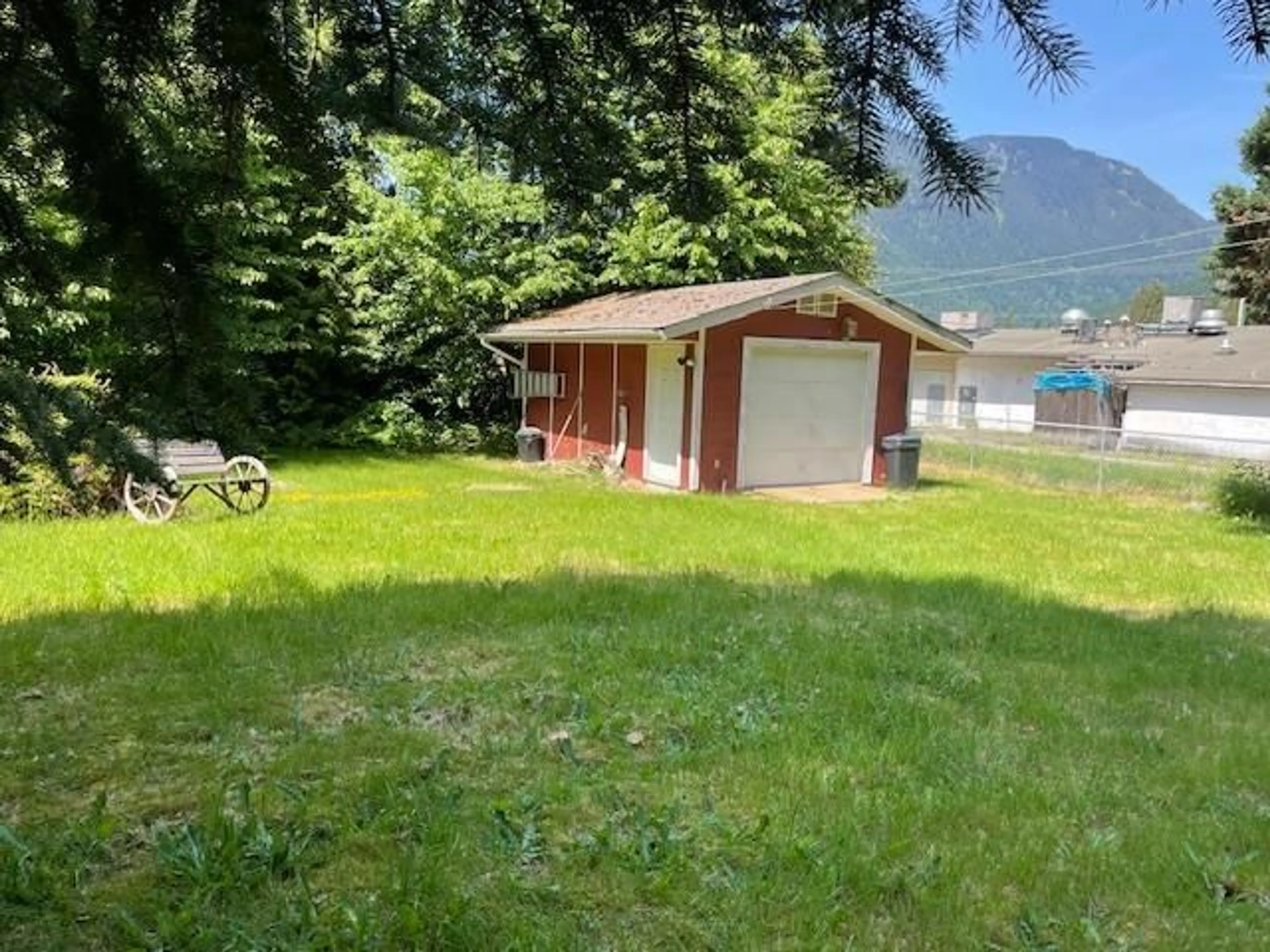 Shed for 19877 MARIE STREET, Hope British Columbia V0X1L2