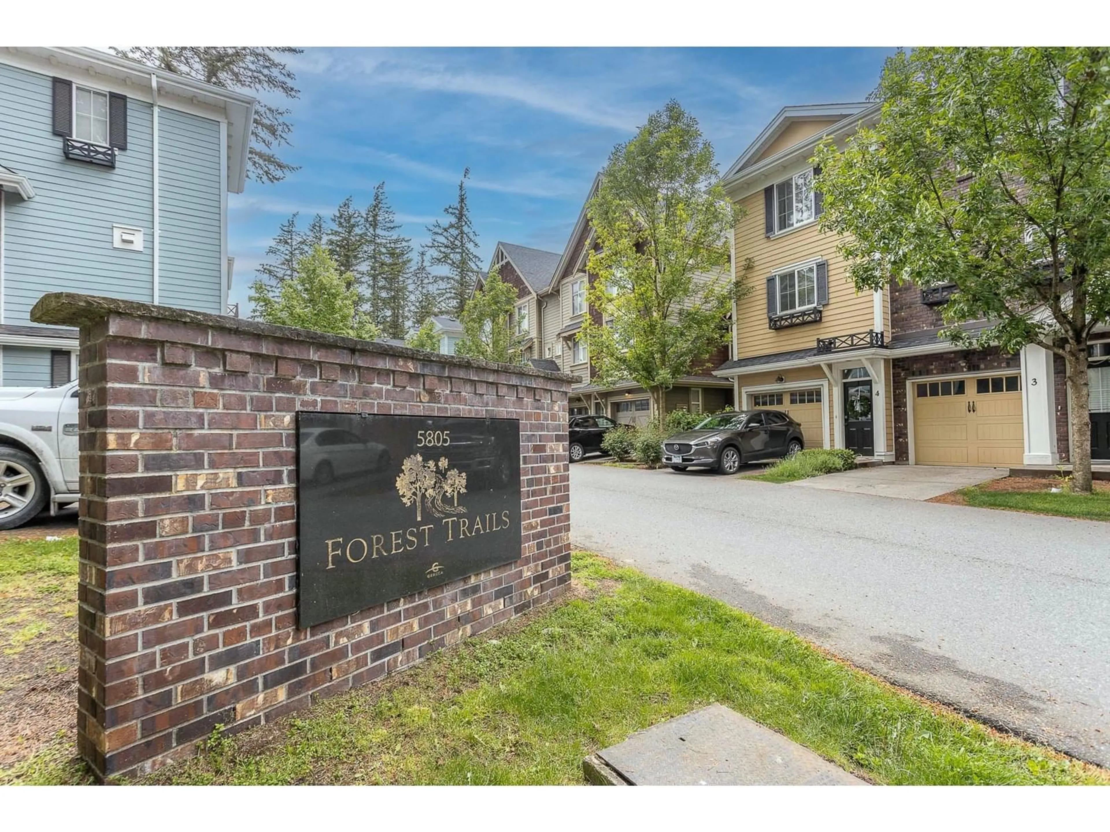 Unknown for 32 - 5805 SAPPERS WAY, Chilliwack British Columbia V2R0L7