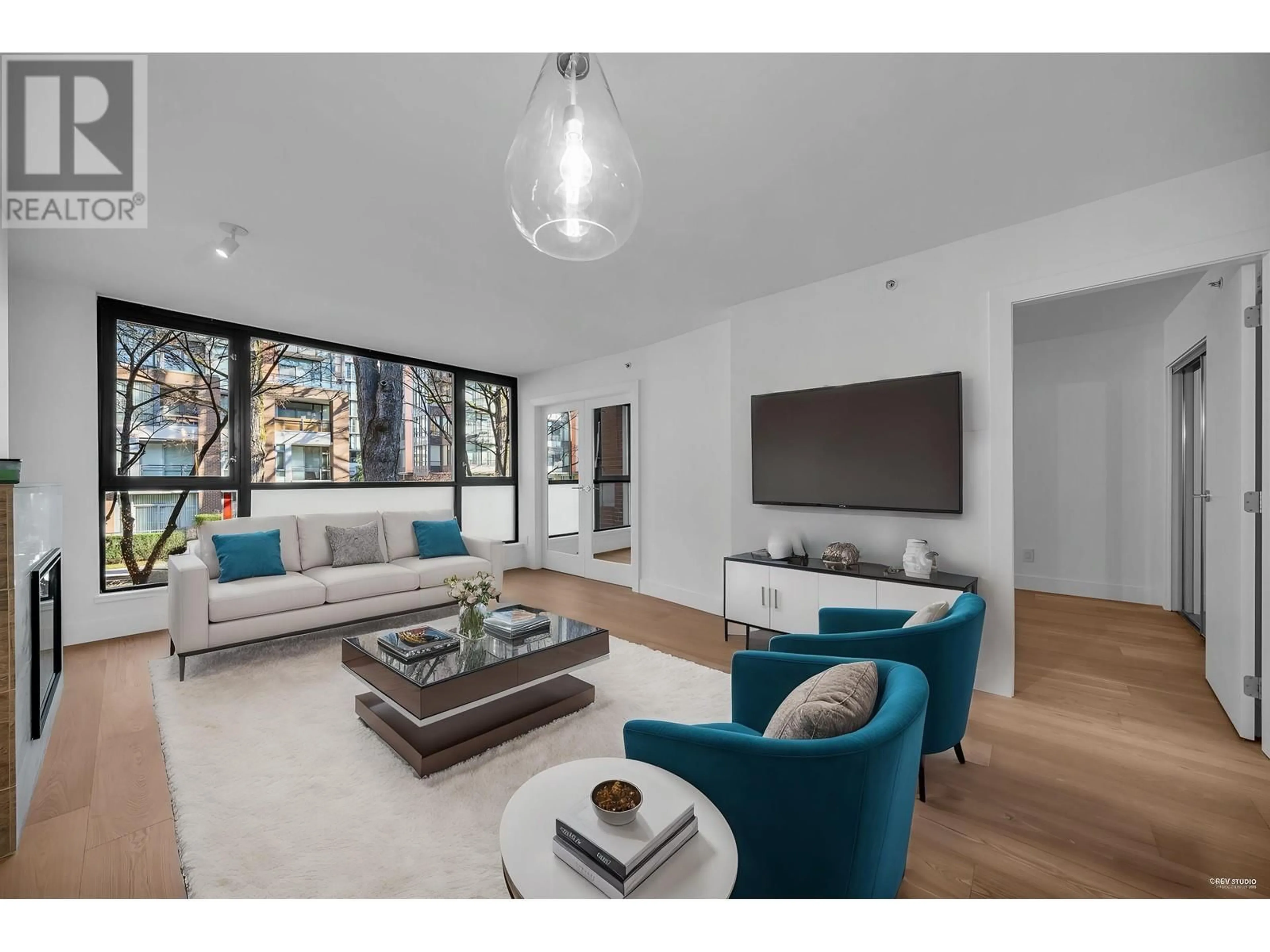 Living room with furniture, unknown for 202 - 2036 10TH AVENUE, Vancouver British Columbia V6J2B3
