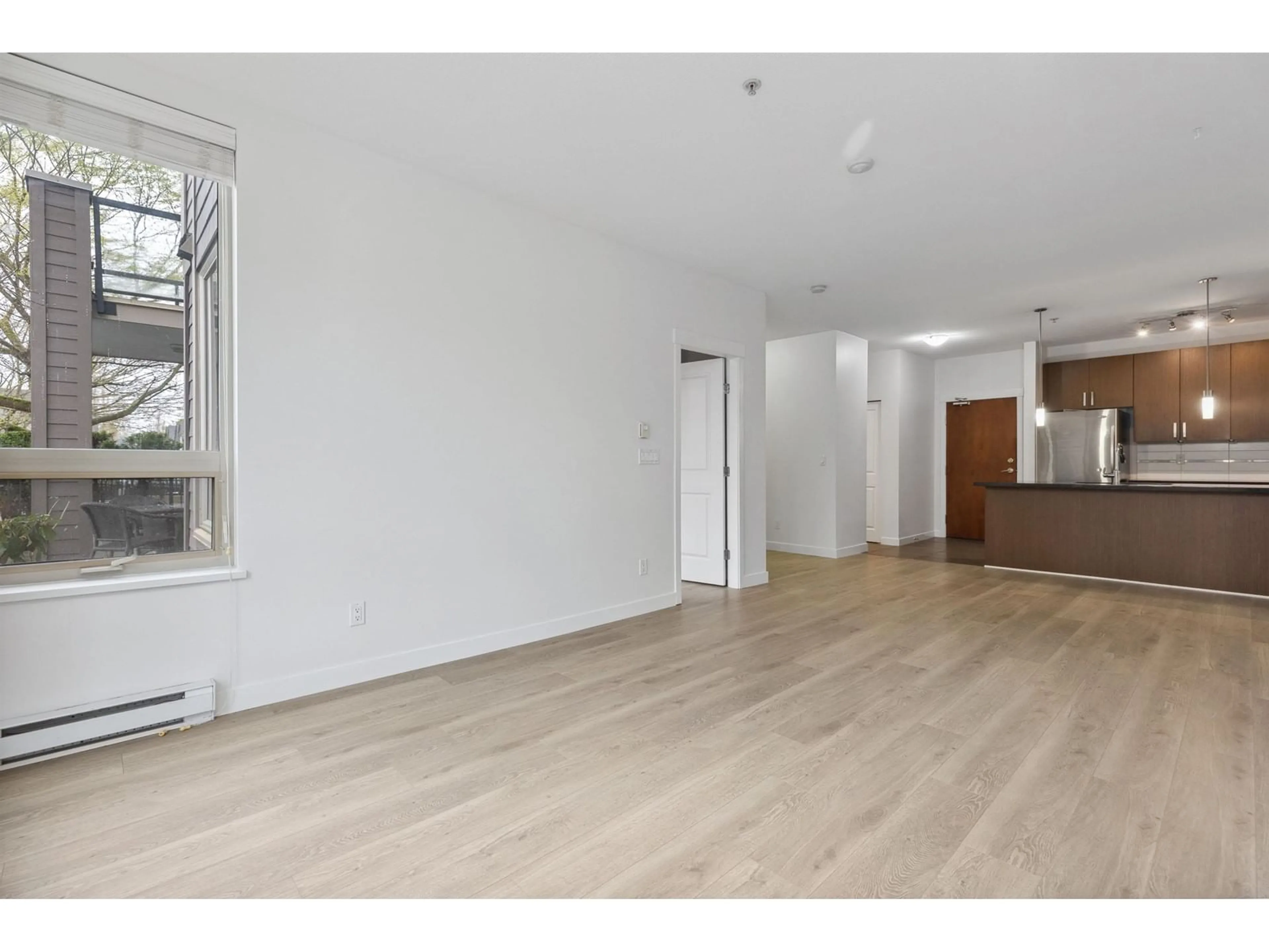 A pic of a room for 114 - 15988 26, Surrey British Columbia V3Z5K3
