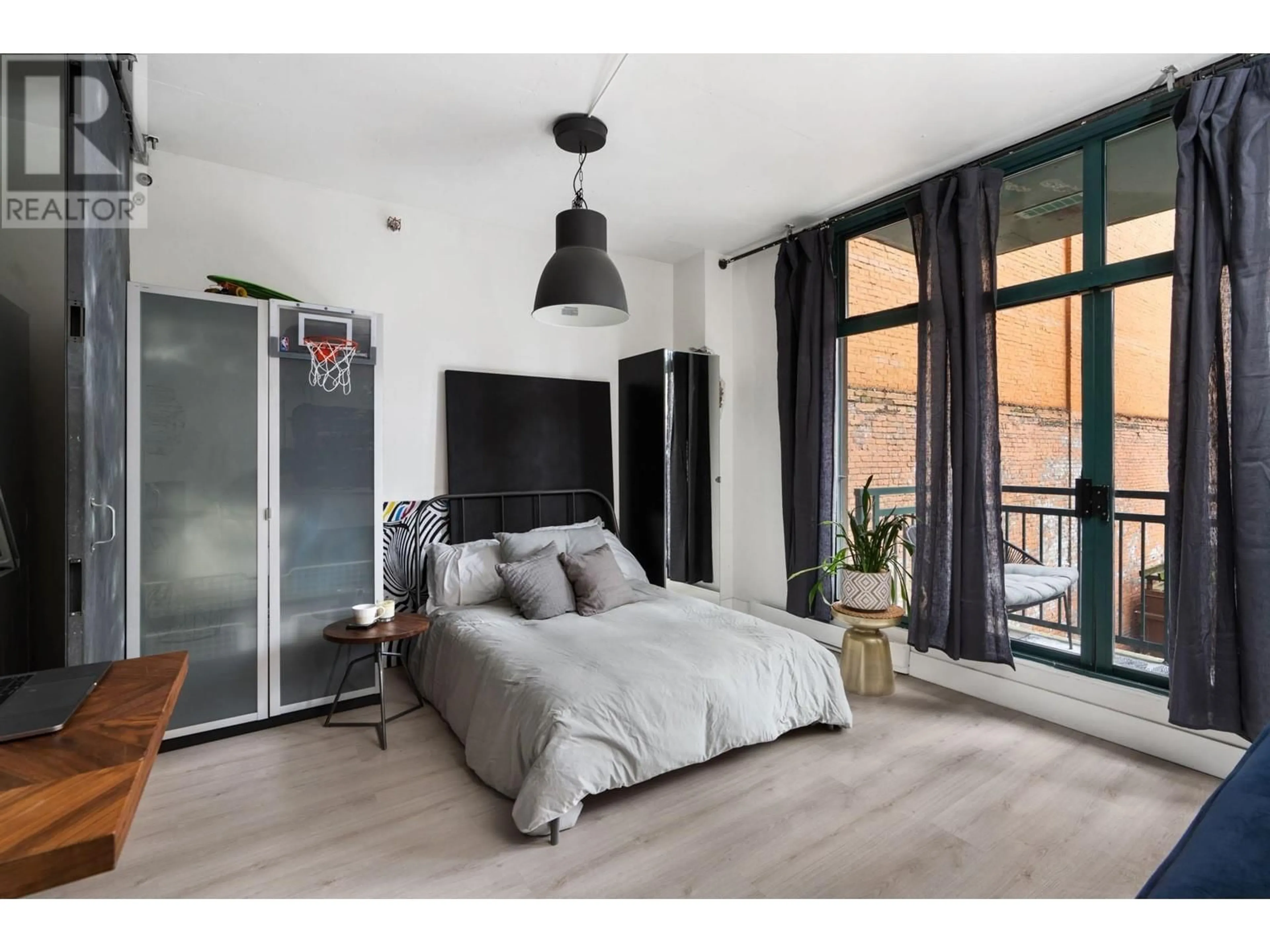 Bedroom with bed, unknown for 212 - 22 CORDOVA STREET, Vancouver British Columbia V6A4G8