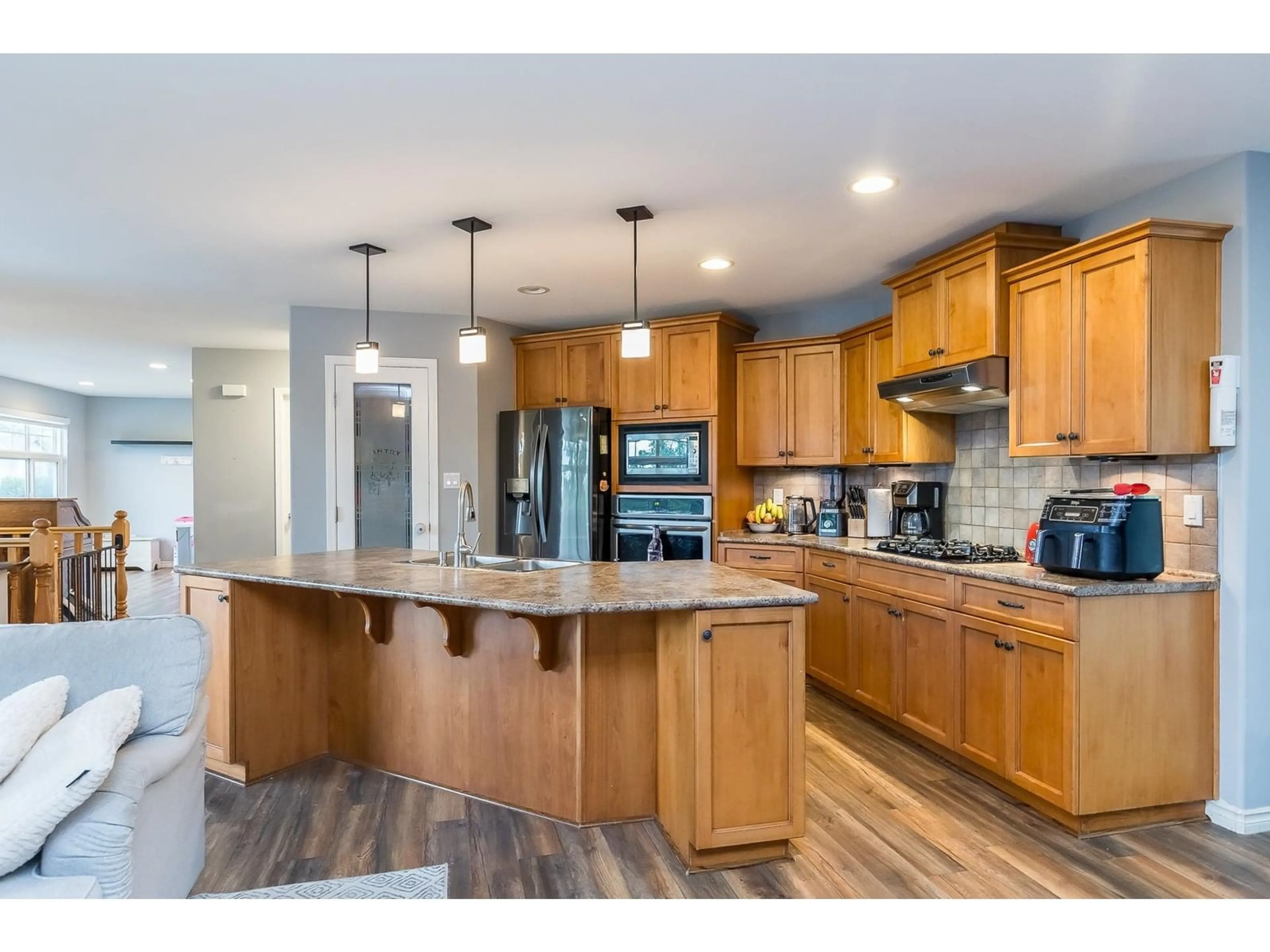Open concept kitchen, unknown for 35166 LABURNUM, Abbotsford British Columbia V2S8K4