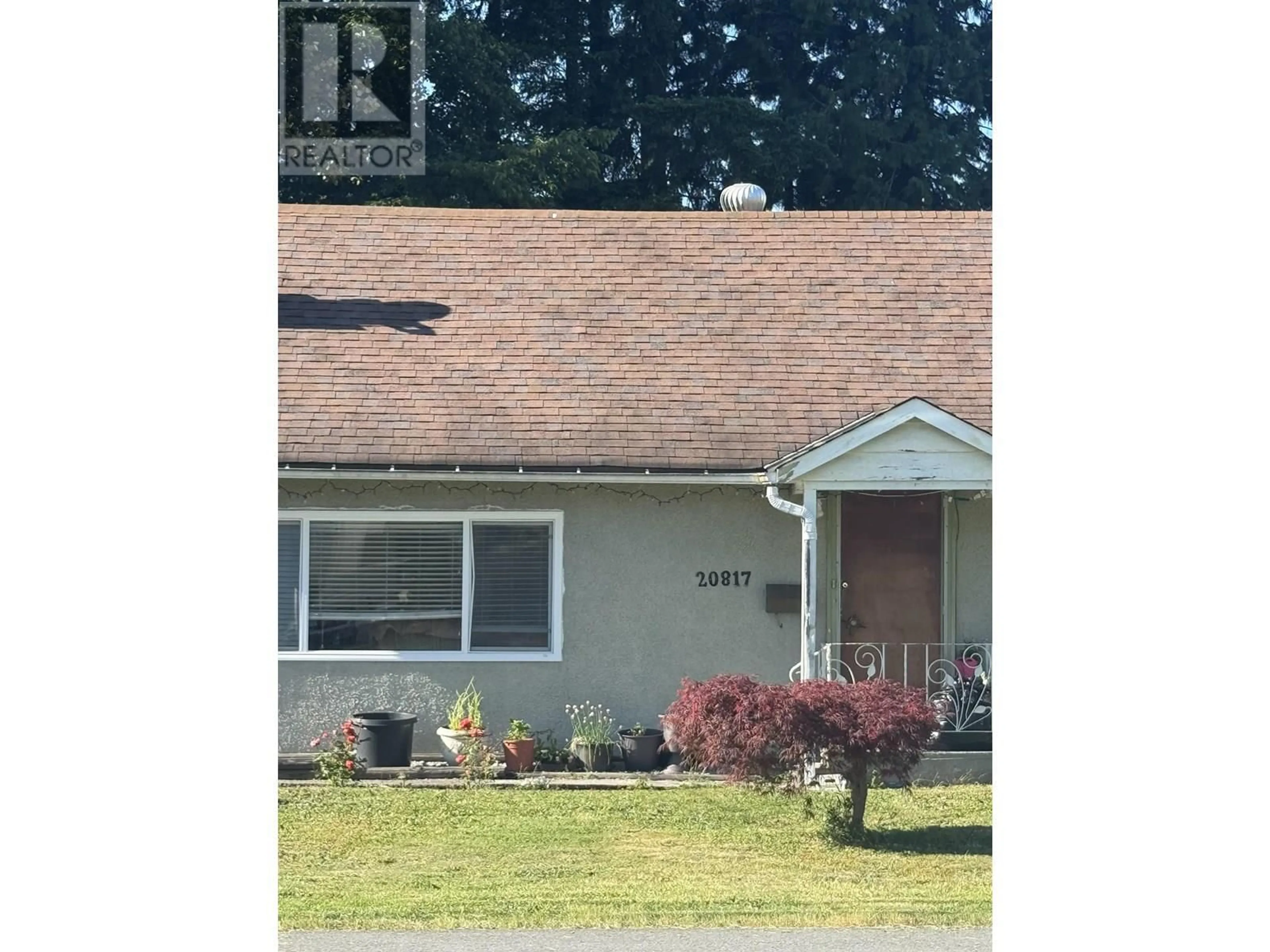 Home with vinyl exterior material, street for 20817 CAMWOOD AVENUE, Maple Ridge British Columbia V2X2N9