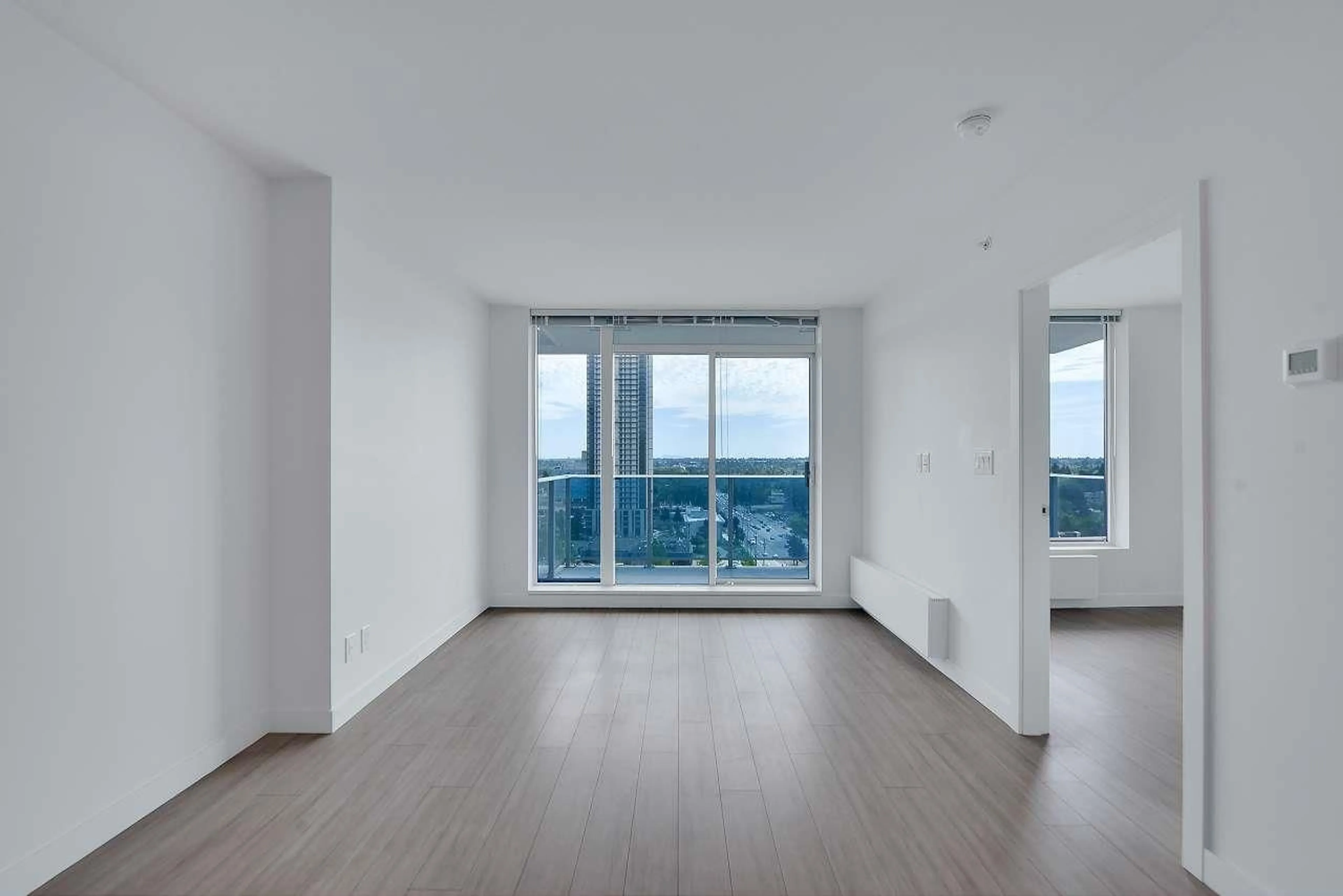A pic of a room for 1302 - 13615 FRASER, Surrey British Columbia V3T0P7