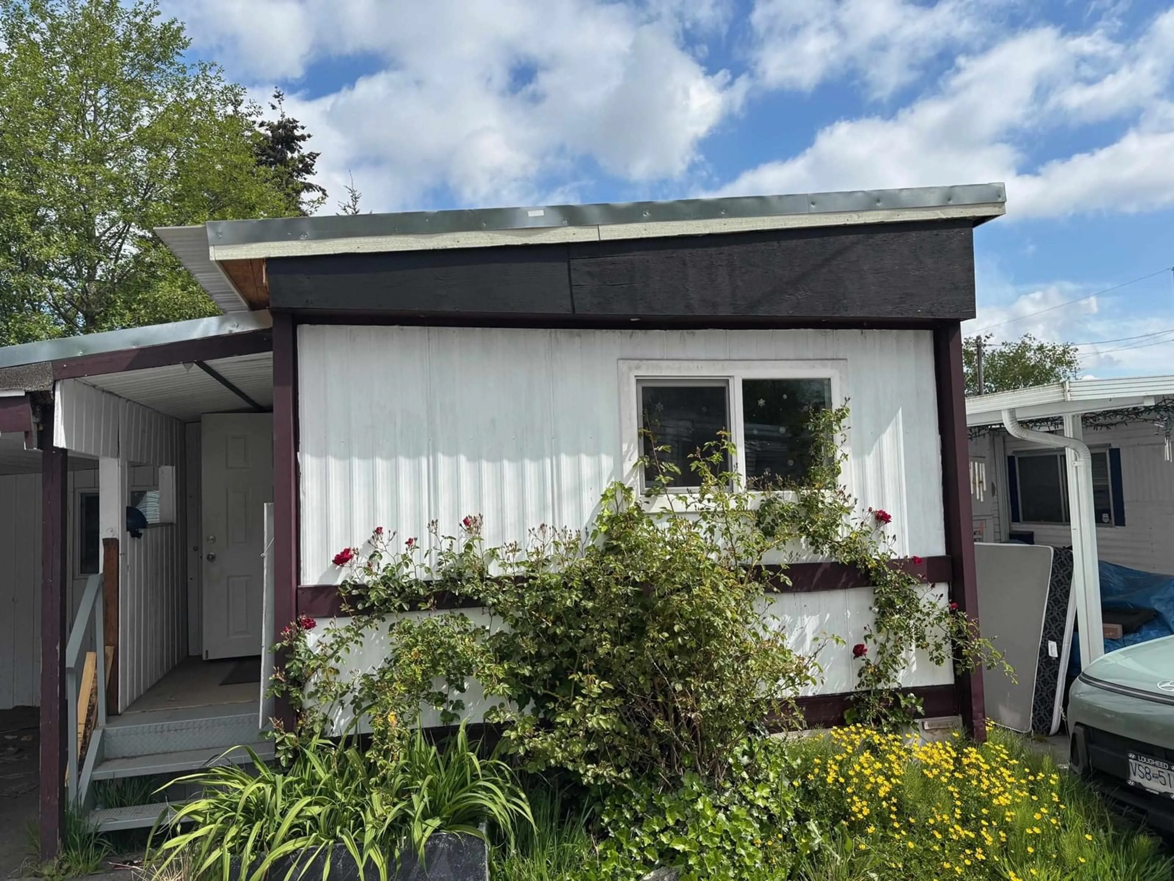 Home with vinyl exterior material, street for 30 - 9132 120TH, Surrey British Columbia V3V4B6