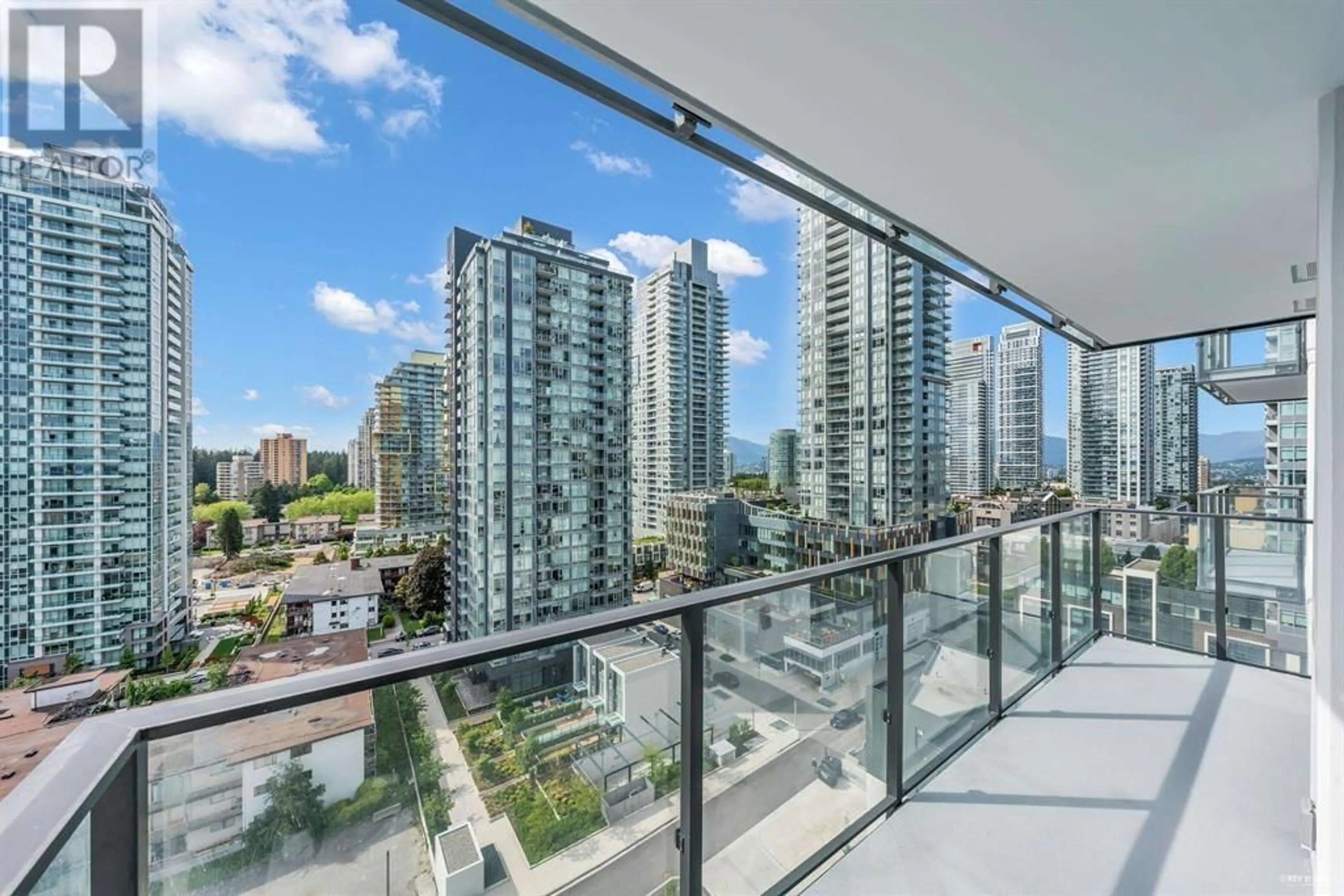 Balcony in the apartment, city buildings view from balcony for 608 - 6537 TELFORD AVENUE, Burnaby British Columbia V5H0K9