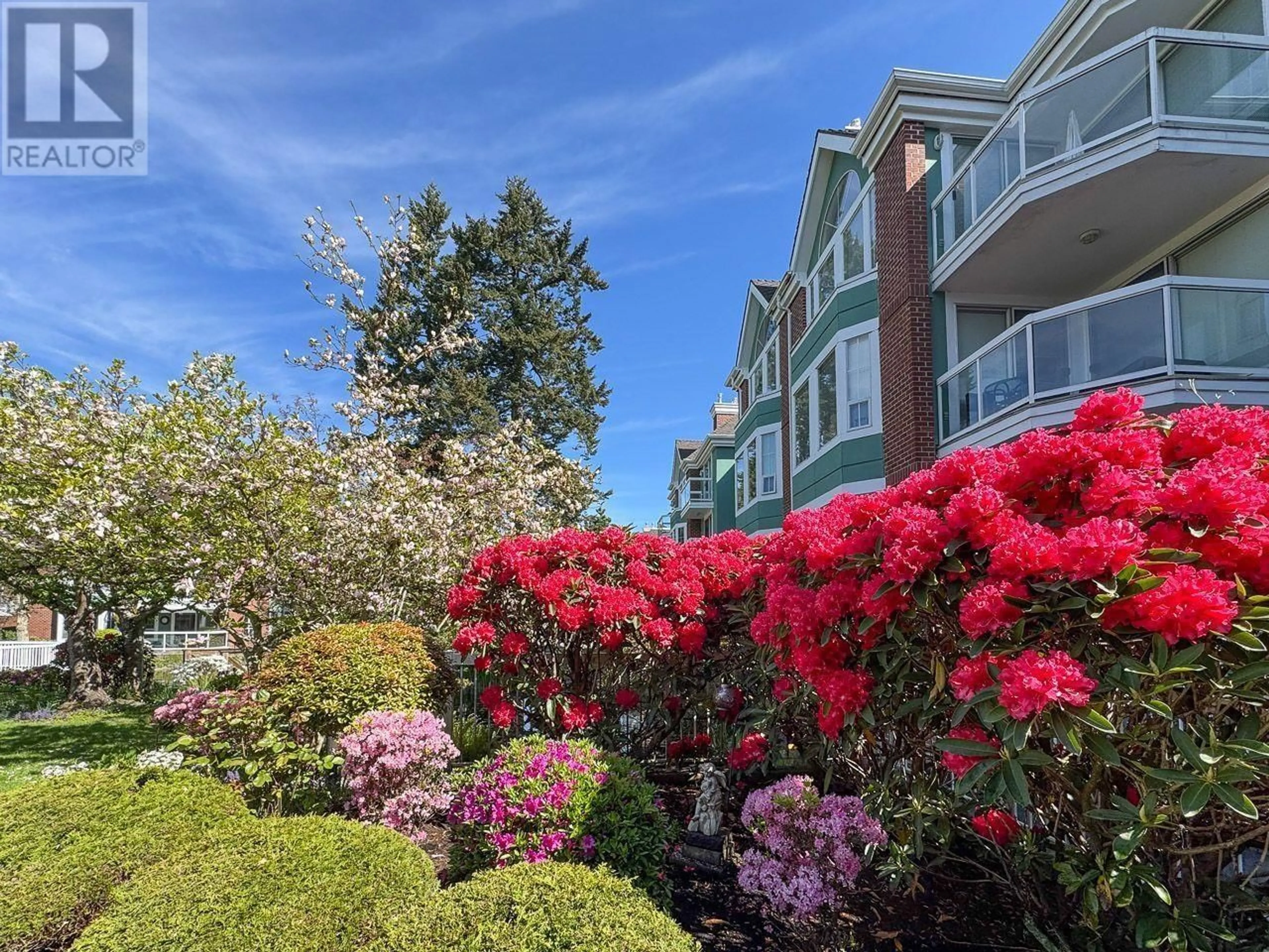 Unknown for 311 - 1695 AUGUSTA AVENUE, Burnaby British Columbia V5A4S8