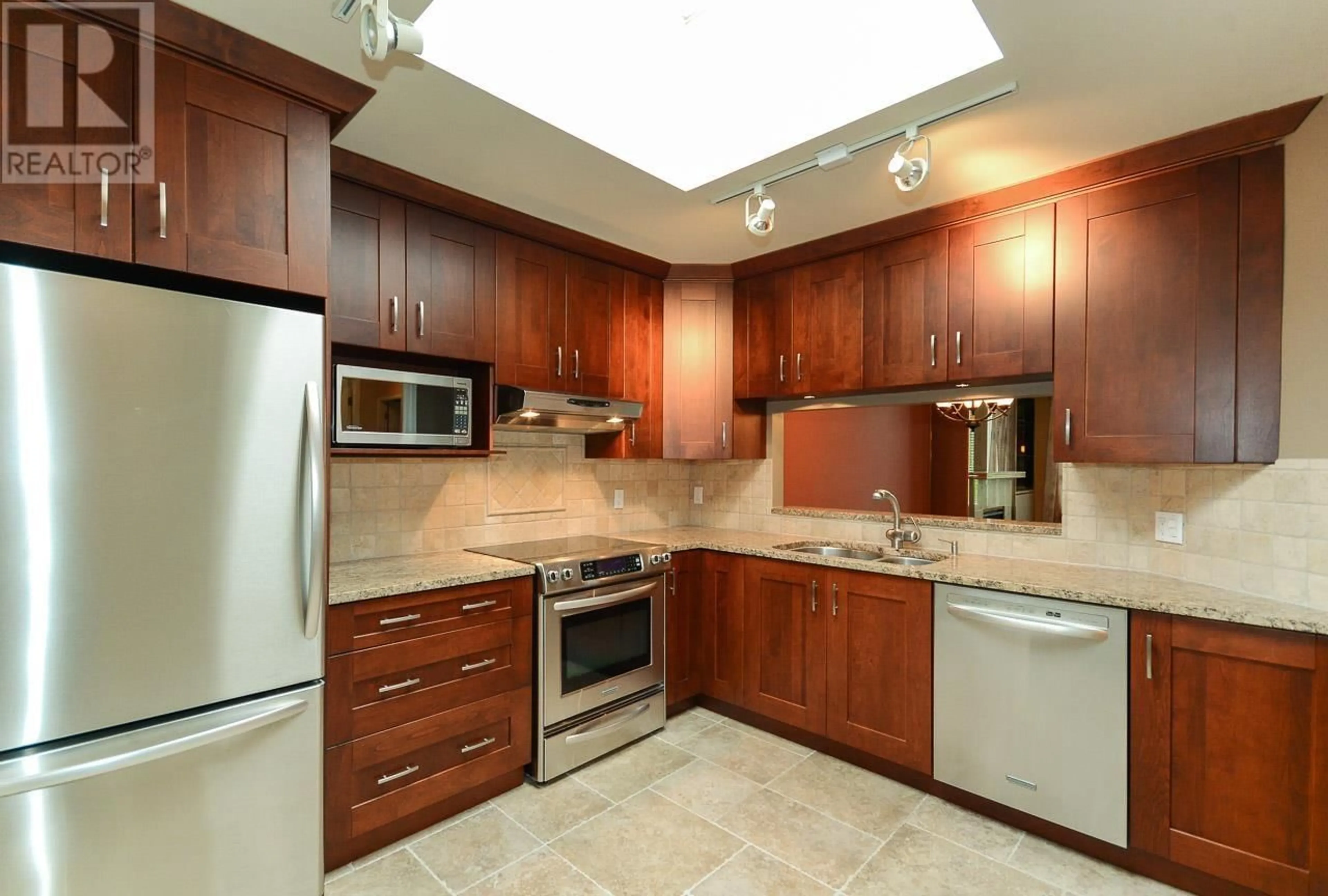 Standard kitchen, ceramic/tile floor for 311 - 1695 AUGUSTA AVENUE, Burnaby British Columbia V5A4S8