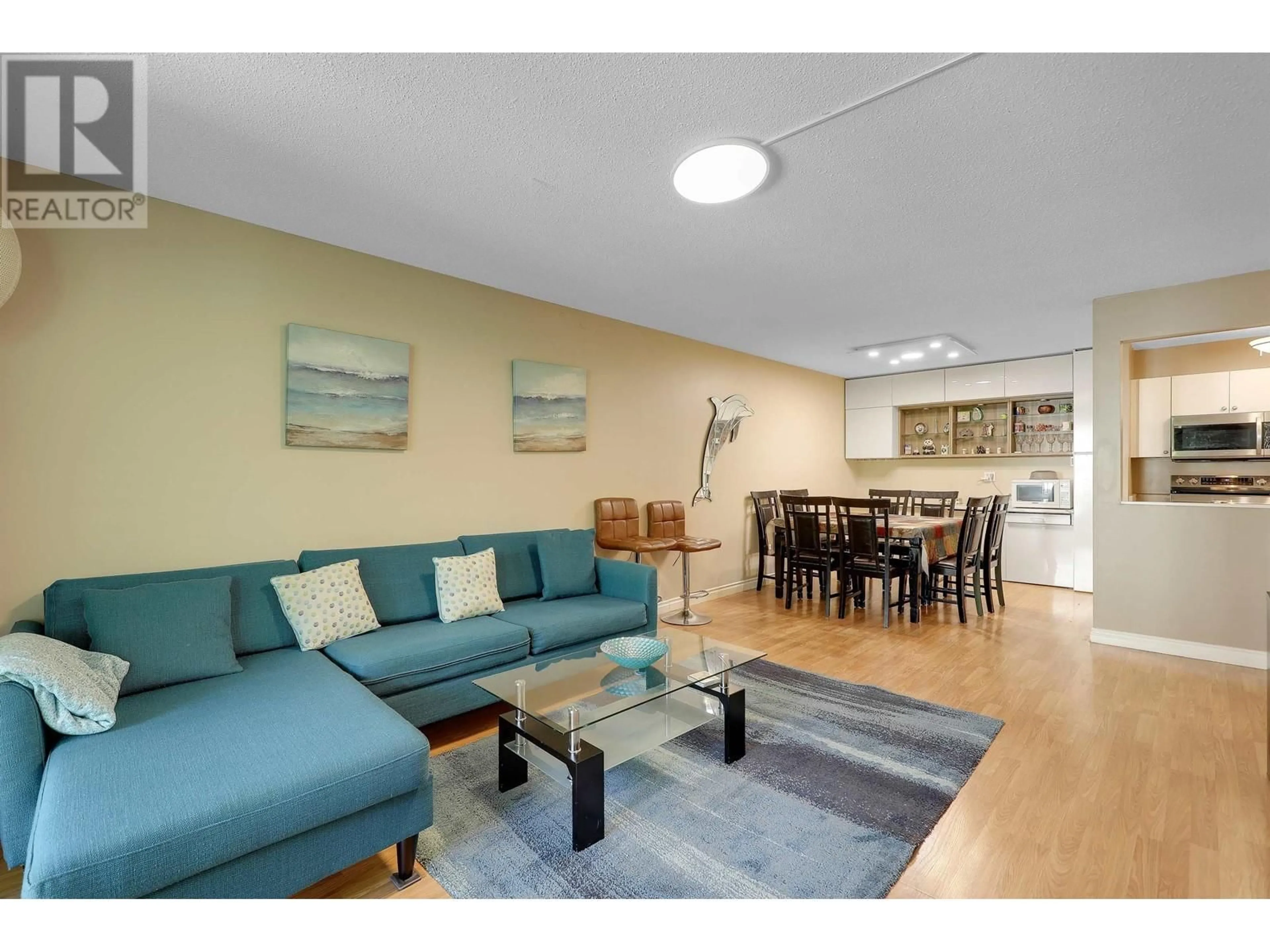 Living room with furniture, unknown for 308 - 2381 BURY AVENUE, Port Coquitlam British Columbia V3C1Z9