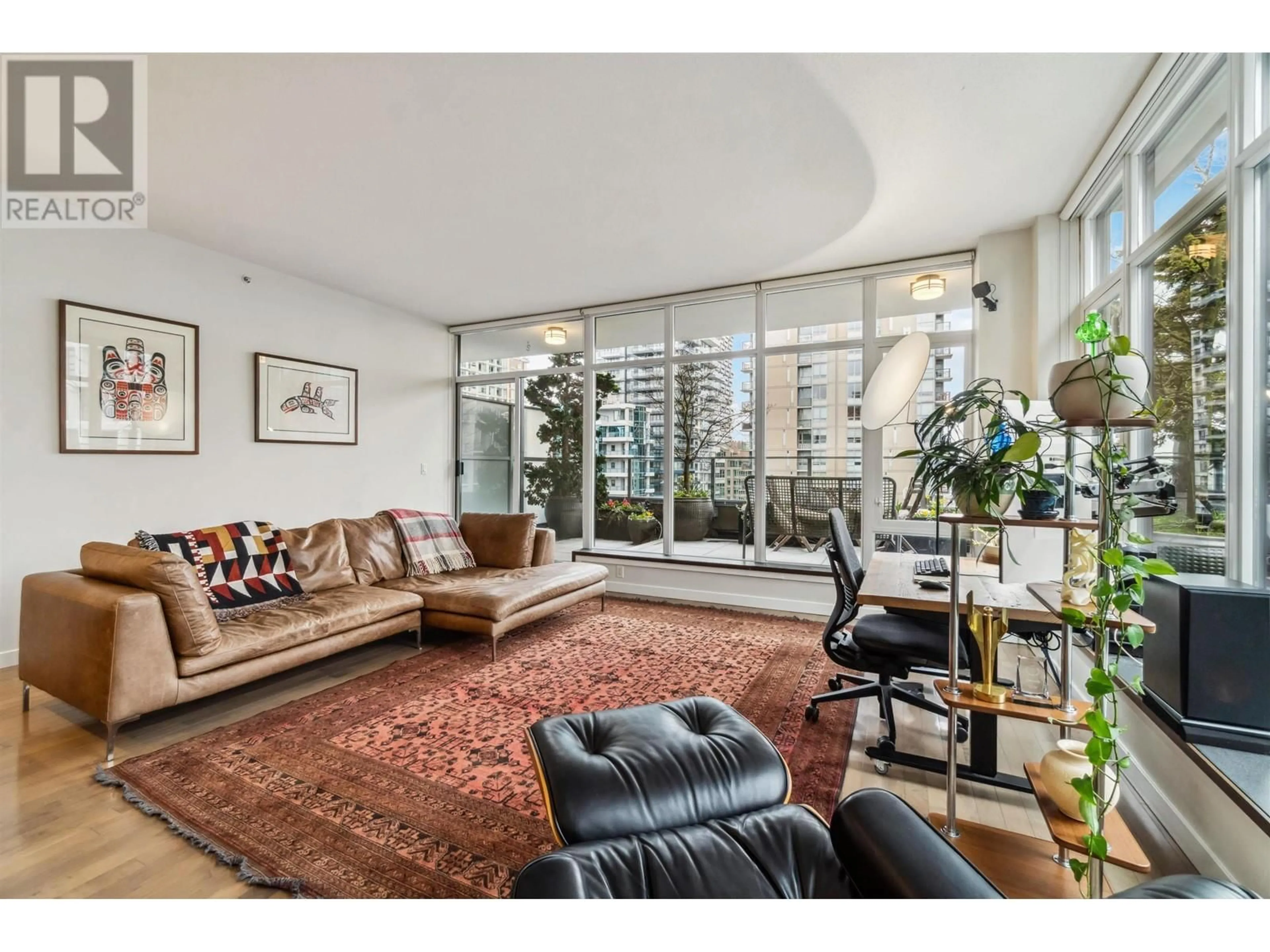 Living room with furniture, unknown for 1601 - 1252 HORNBY STREET, Vancouver British Columbia V6Z1W2