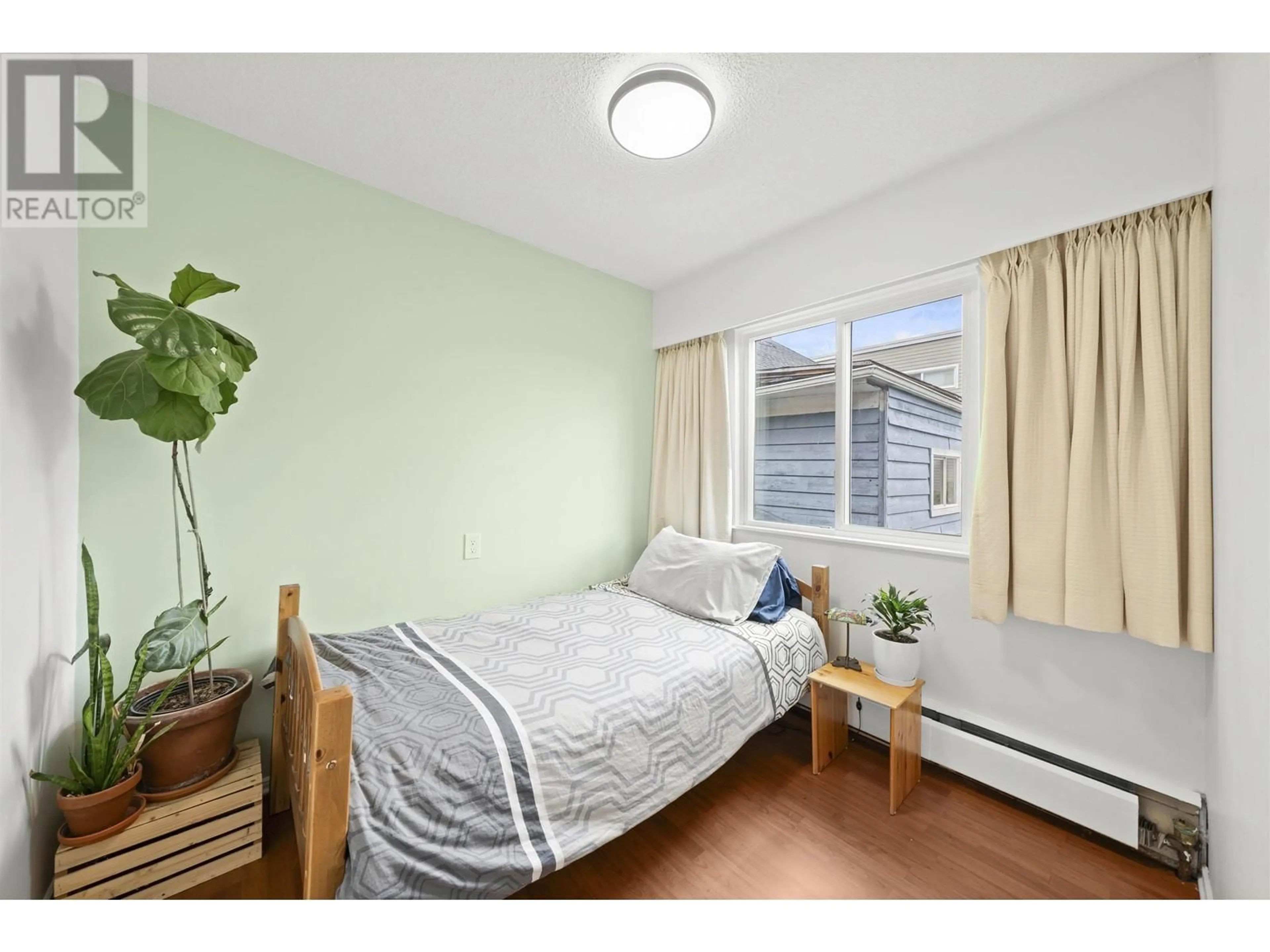 A pic of a room for 311 - 1540 4TH AVENUE, Vancouver British Columbia V5N1J8